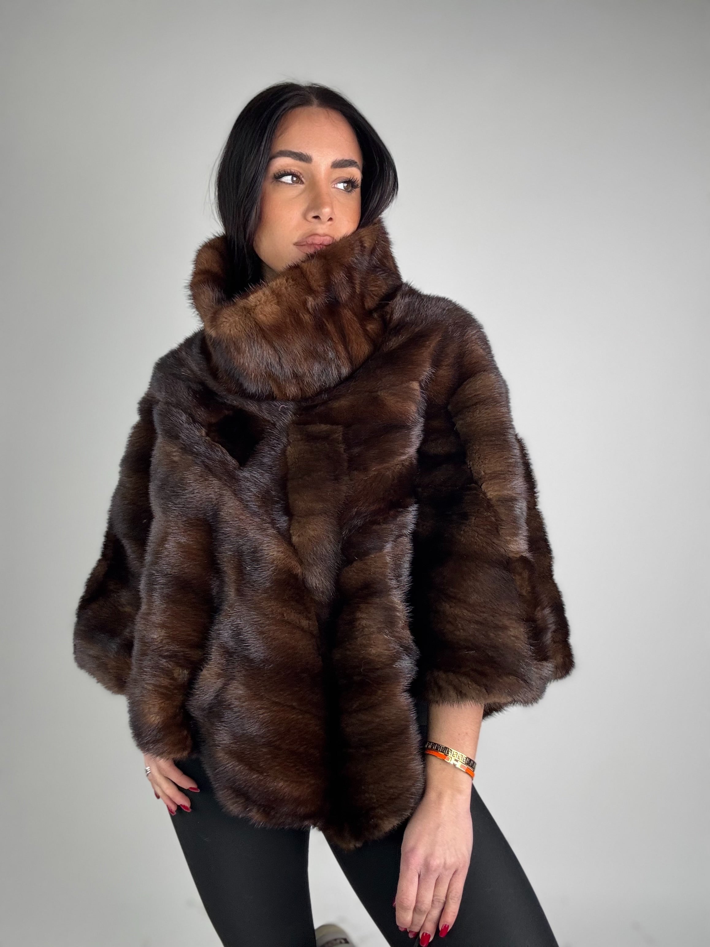 Mantella in visone N382