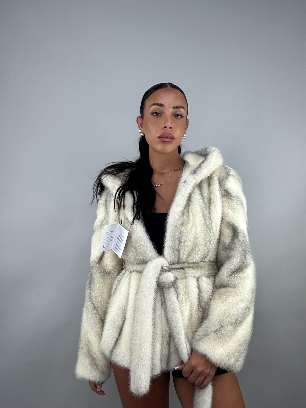 Giacca di visone cintura e cappuccio