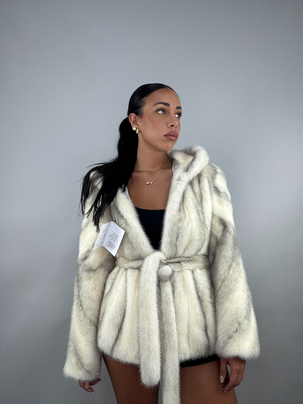 Giacca di visone cintura e cappuccio