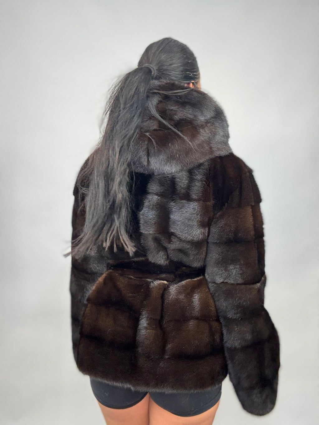 Giacca di visone cintura e cappuccio