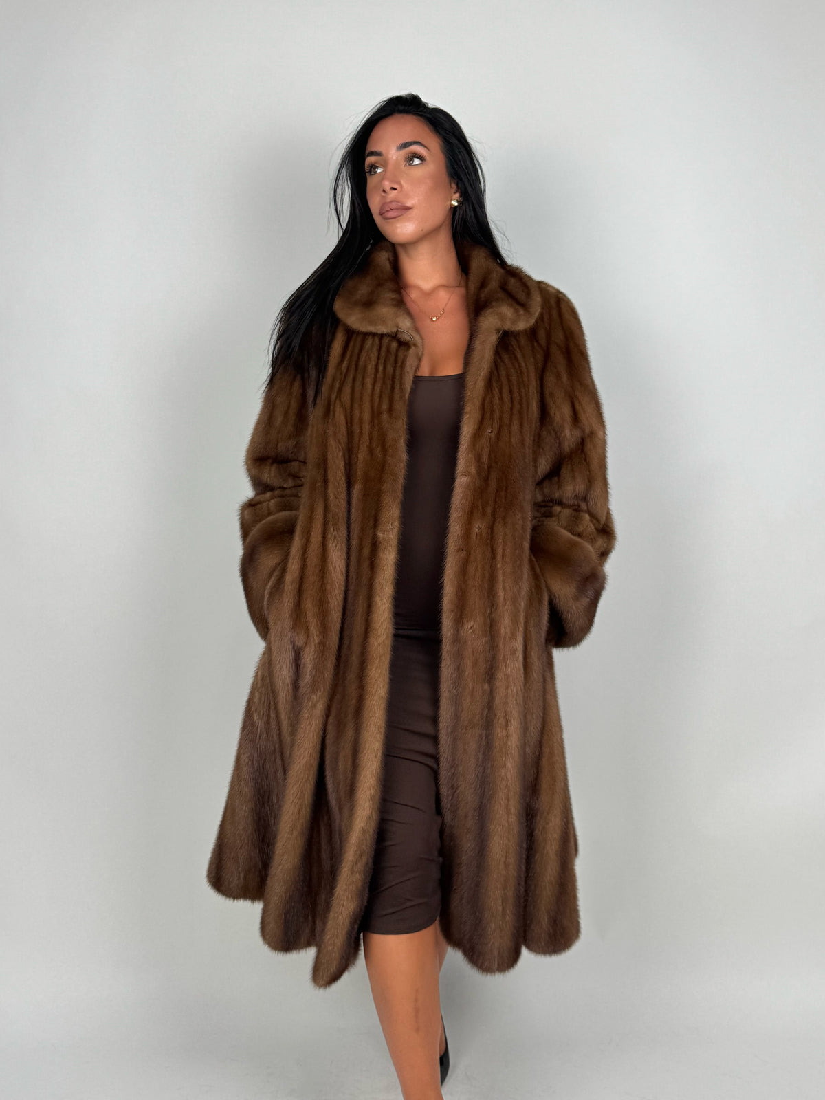 Cappotto in visone N698