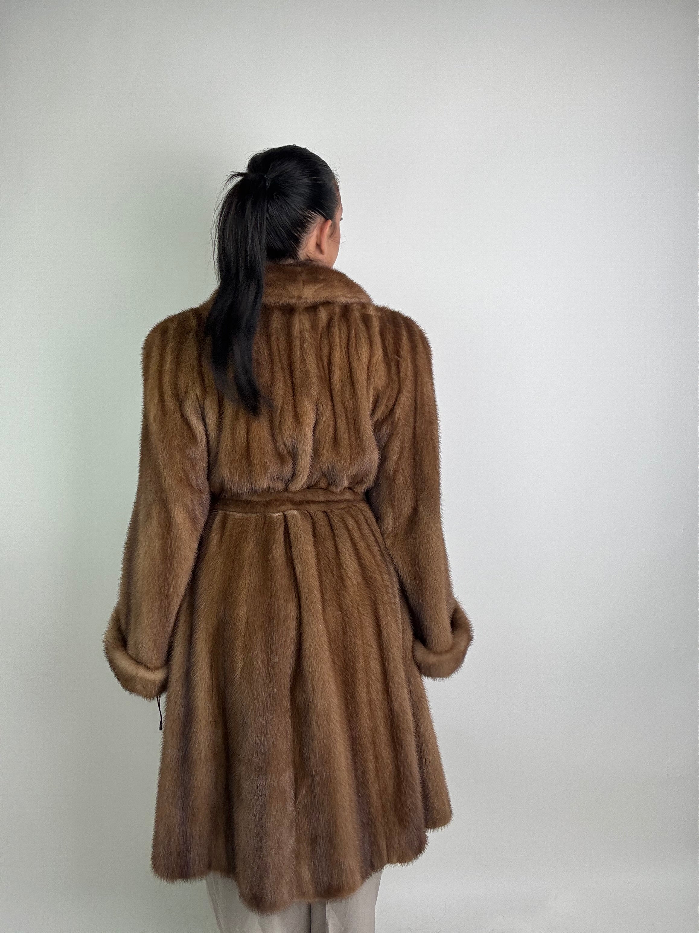 Cappotto in visone N389