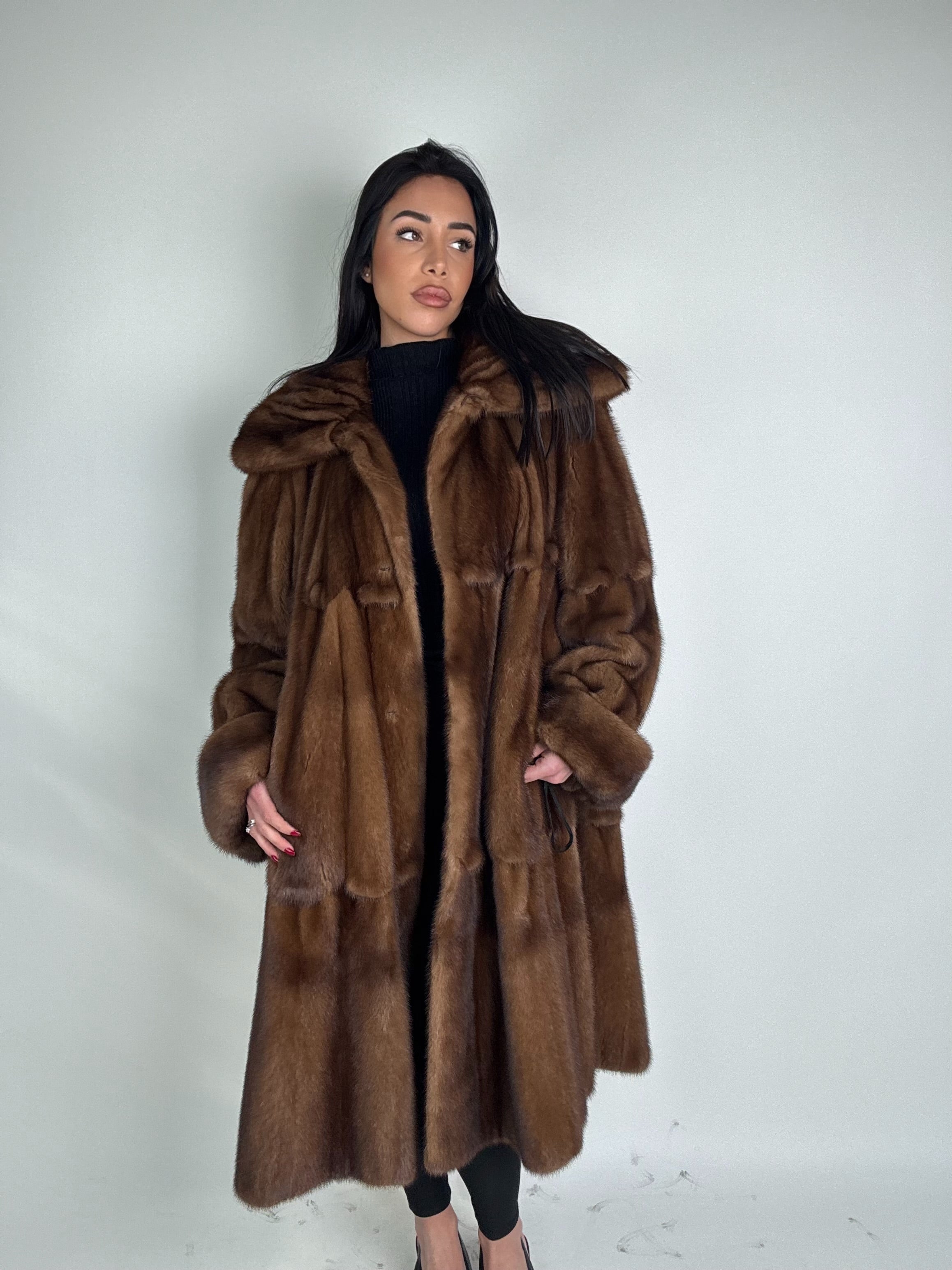 Cappotto in visone N527