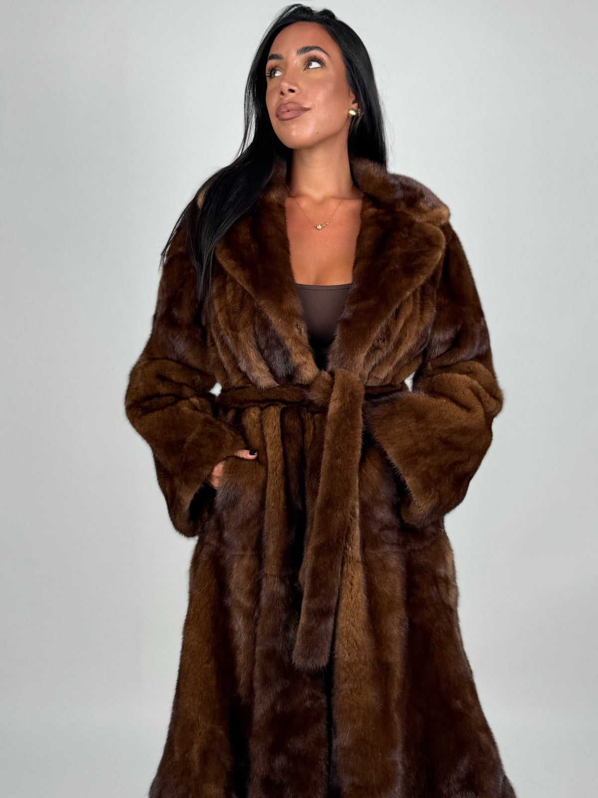 Cappotto in visone N699