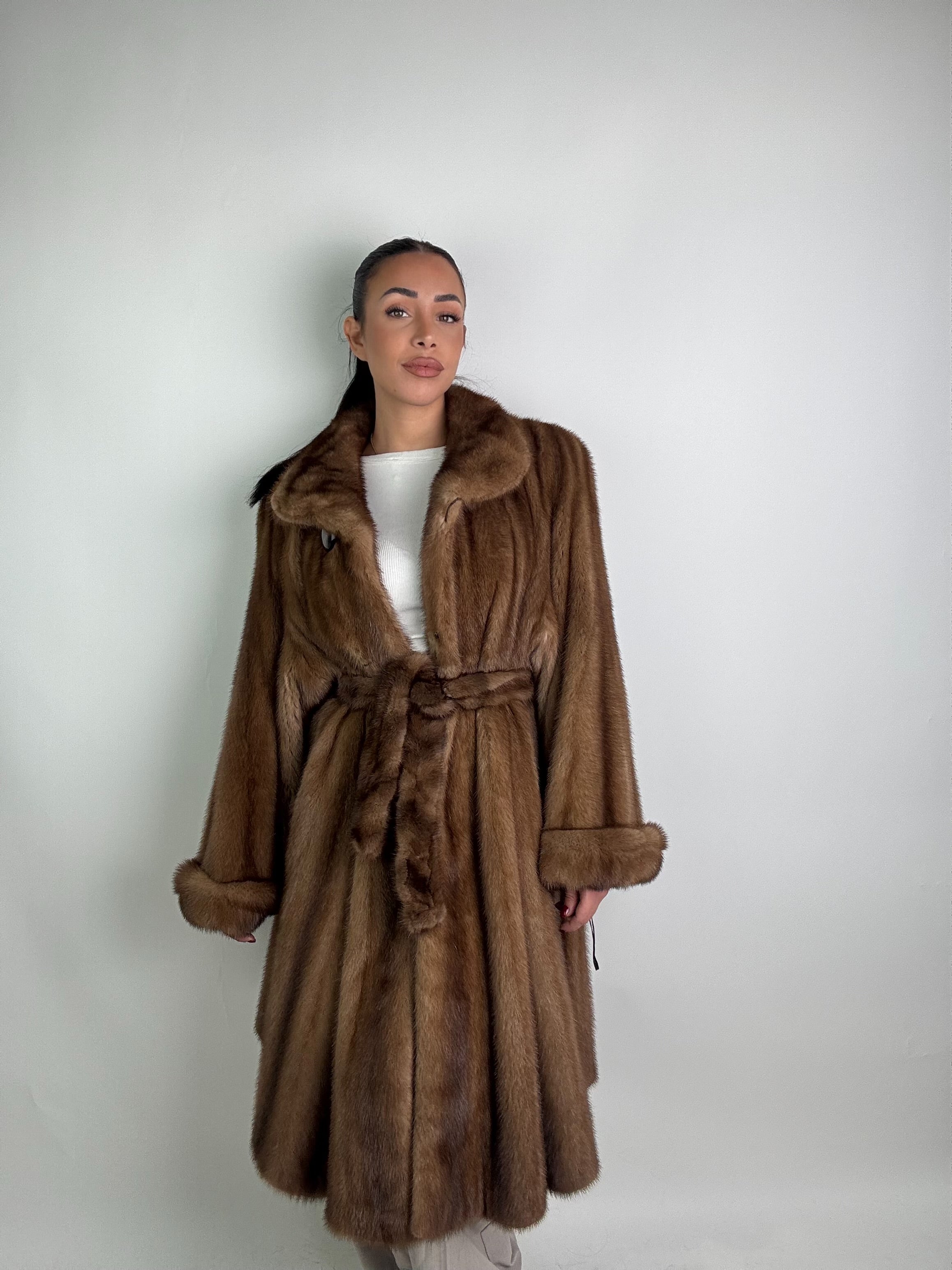 Cappotto in visone N389