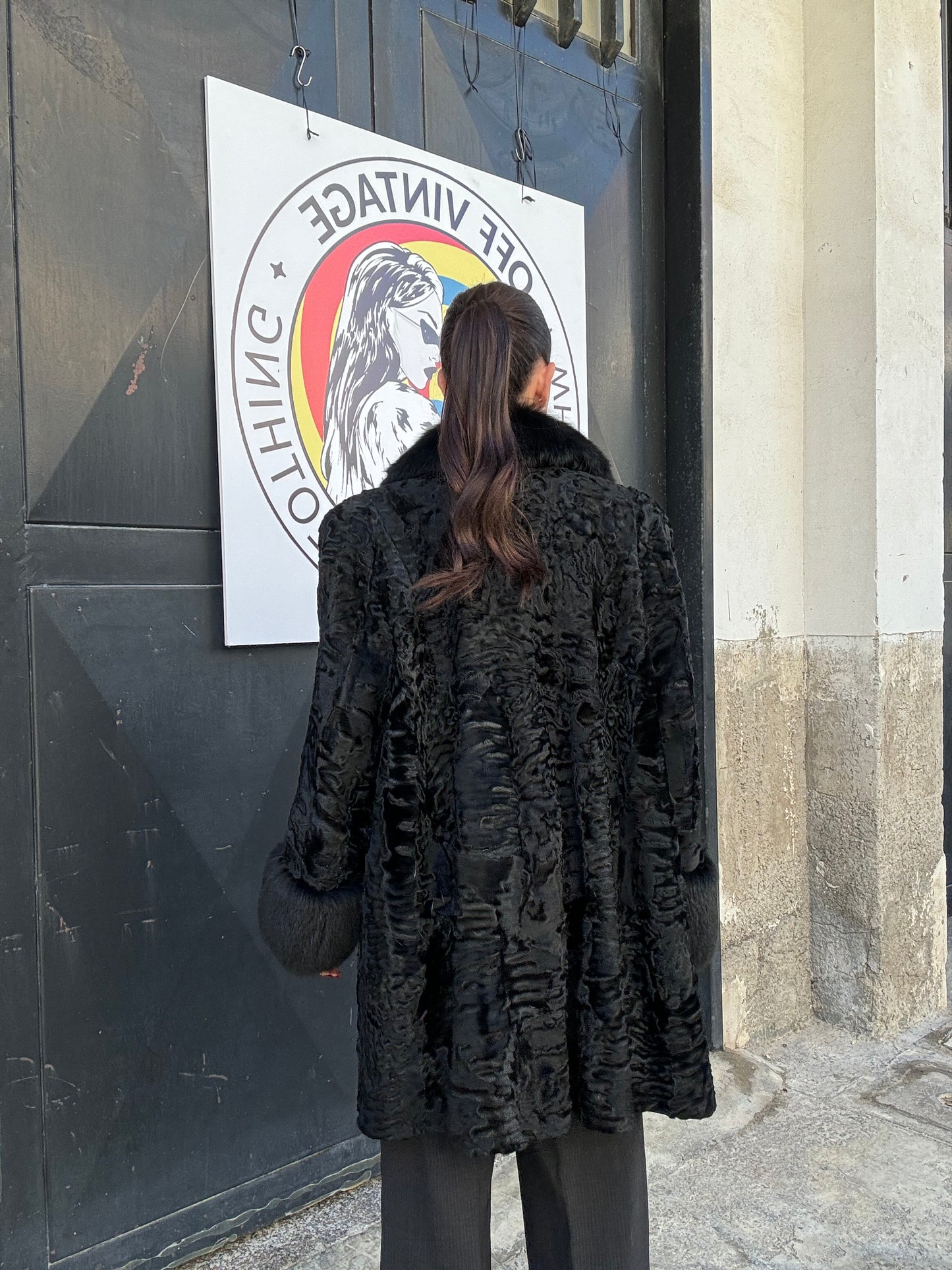 Cappotto di astrakan e volpe