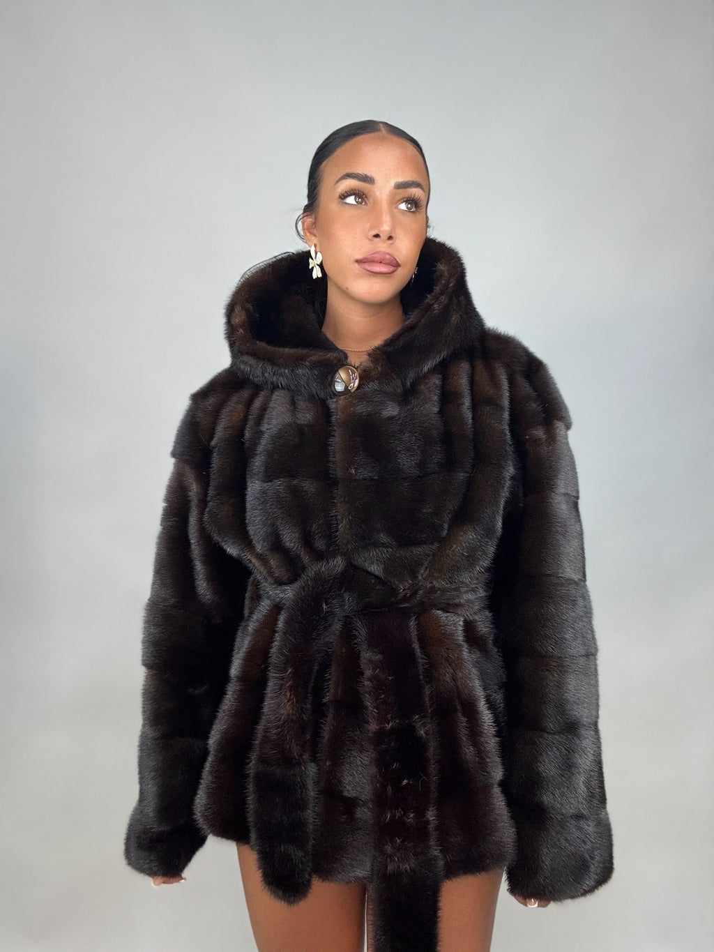 Giacca di visone cintura e cappuccio