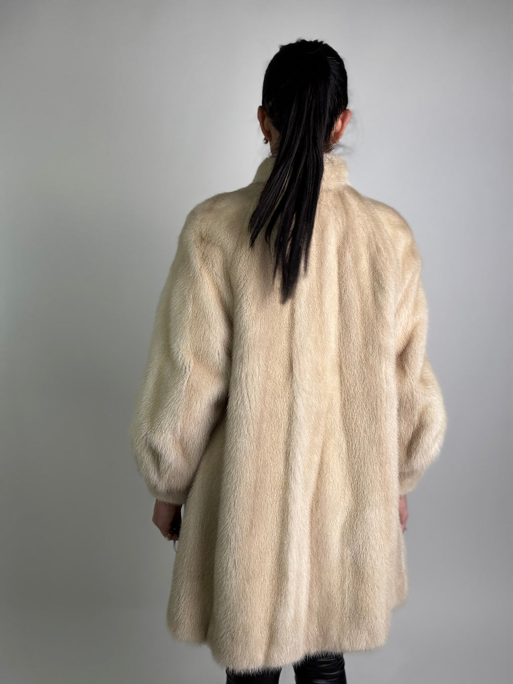 Giacca in visone N256