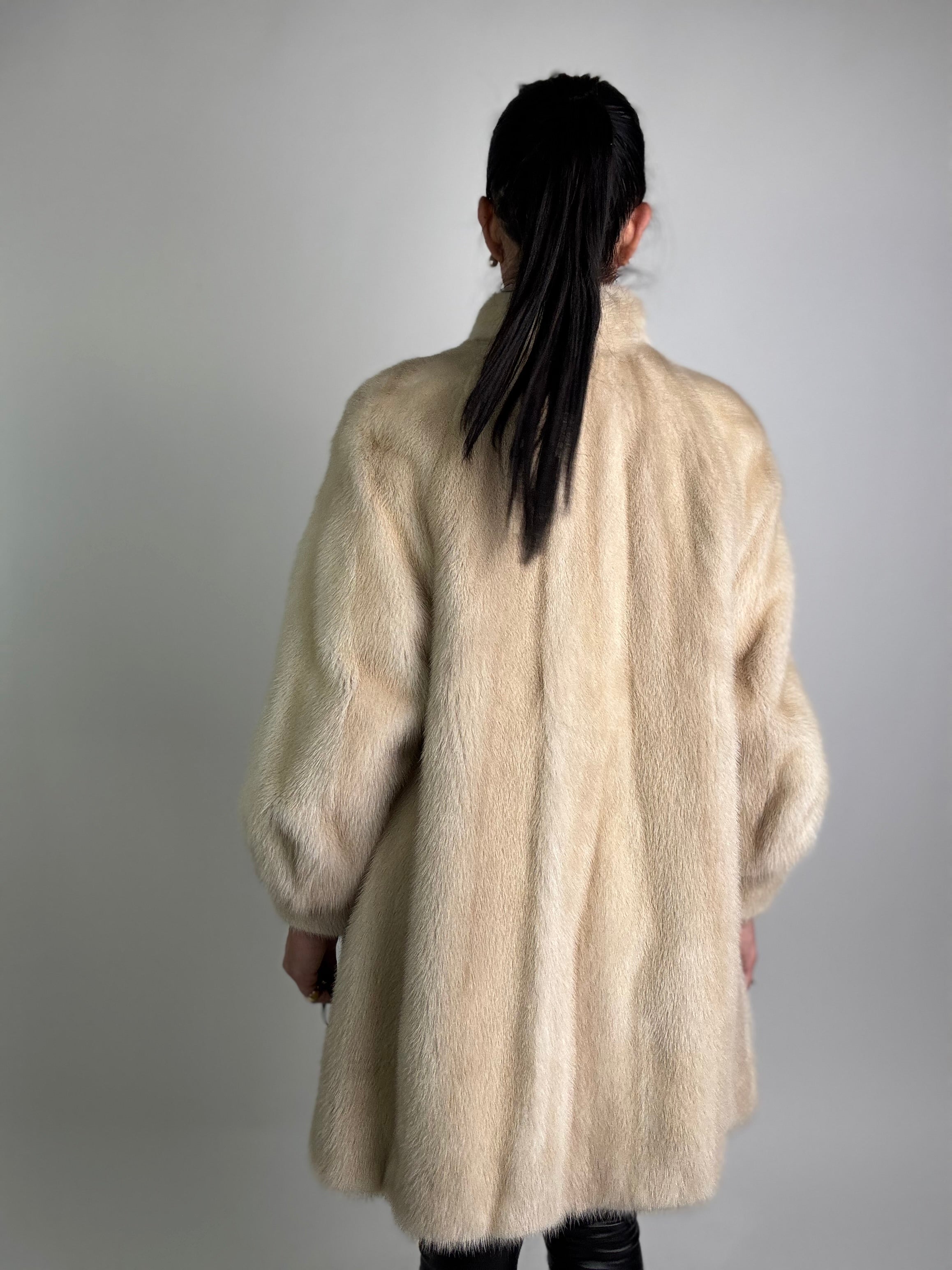 Giacca in visone N256