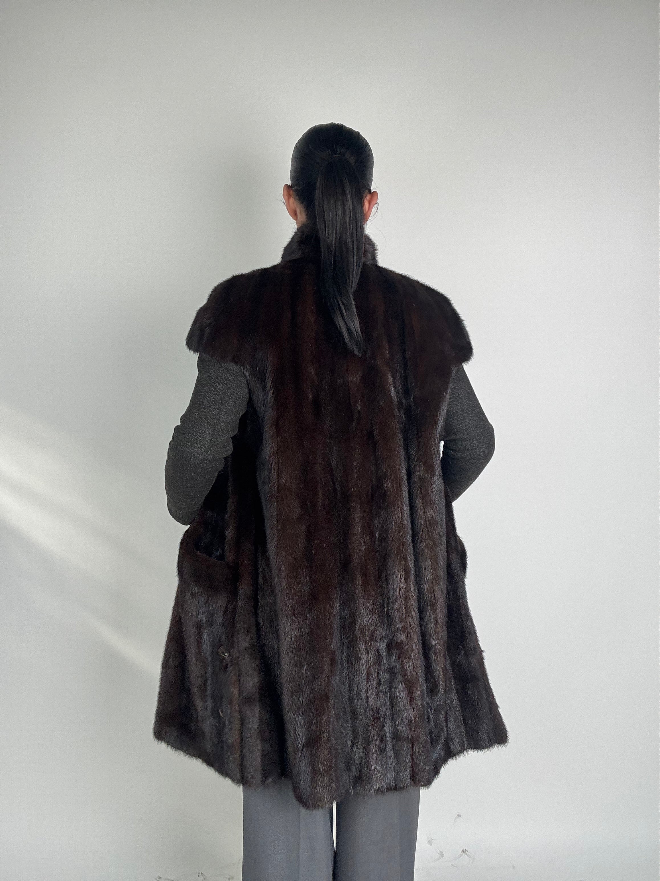 Smanicato in visone N531