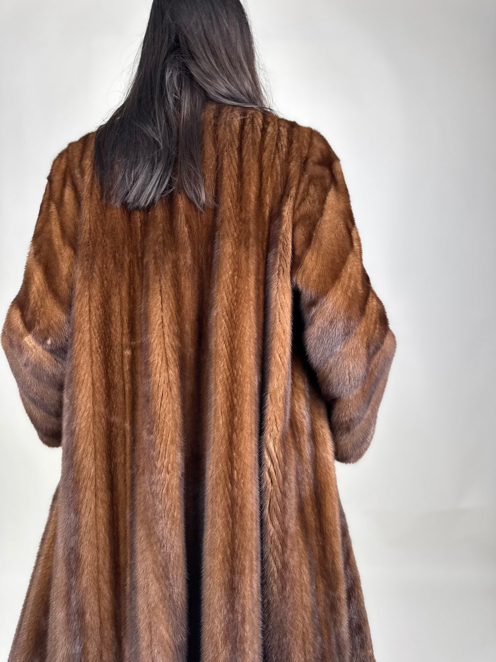Cappotto in visone N475