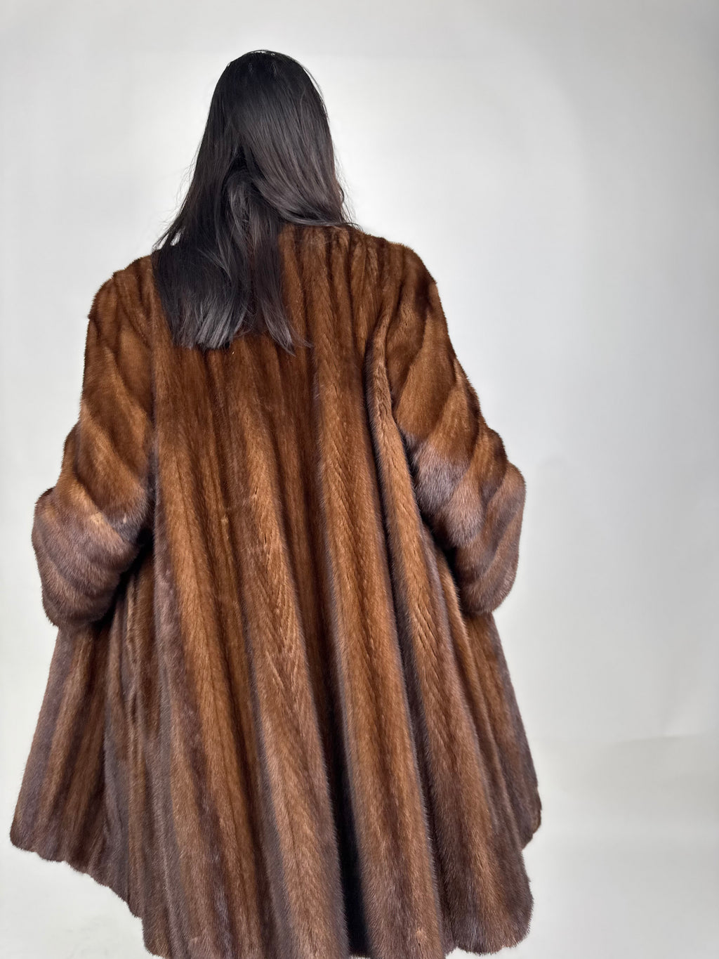 Cappotto in visone N475