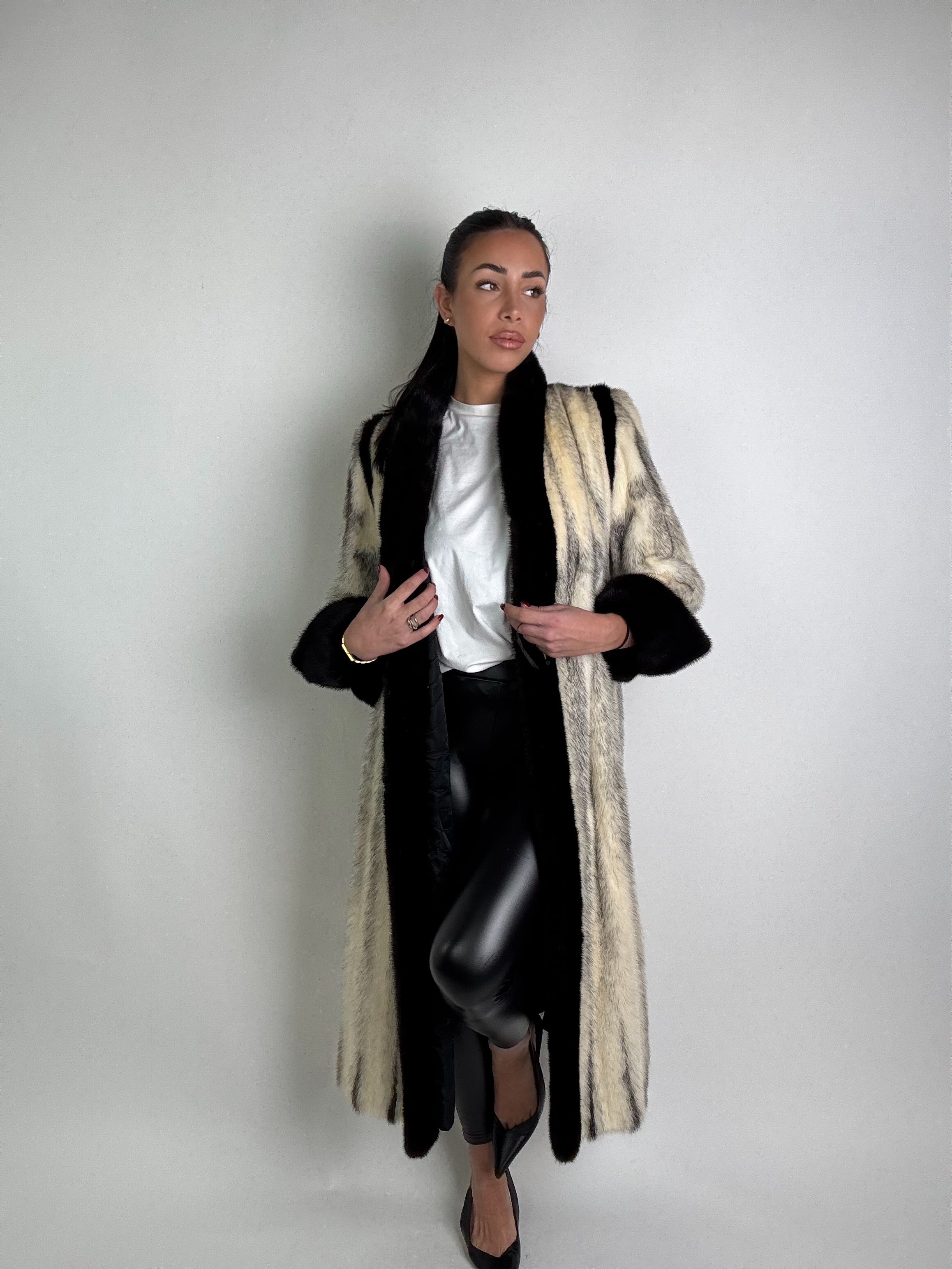 Cappotto in visone N391