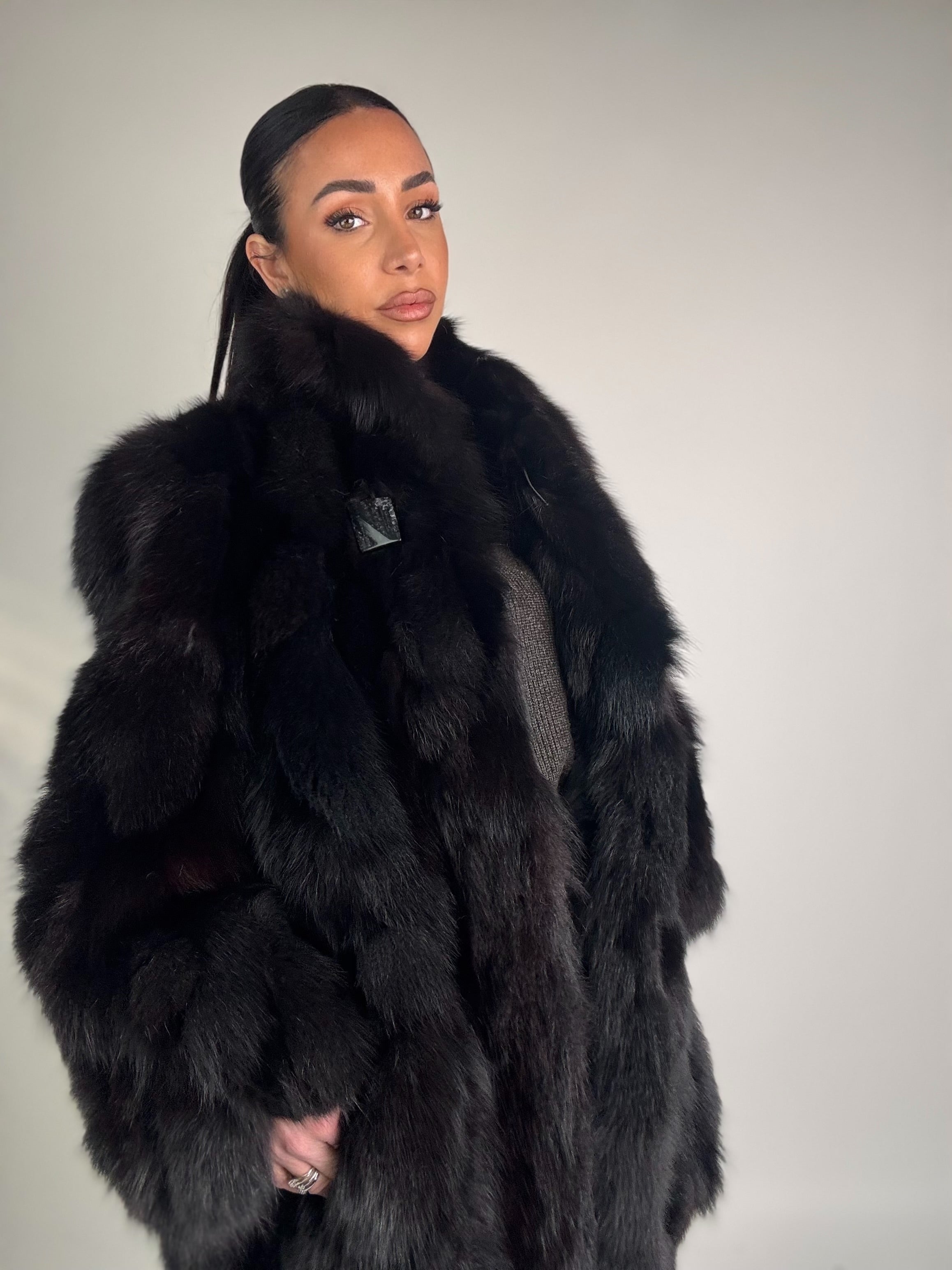 Giacca in volpe total black N358