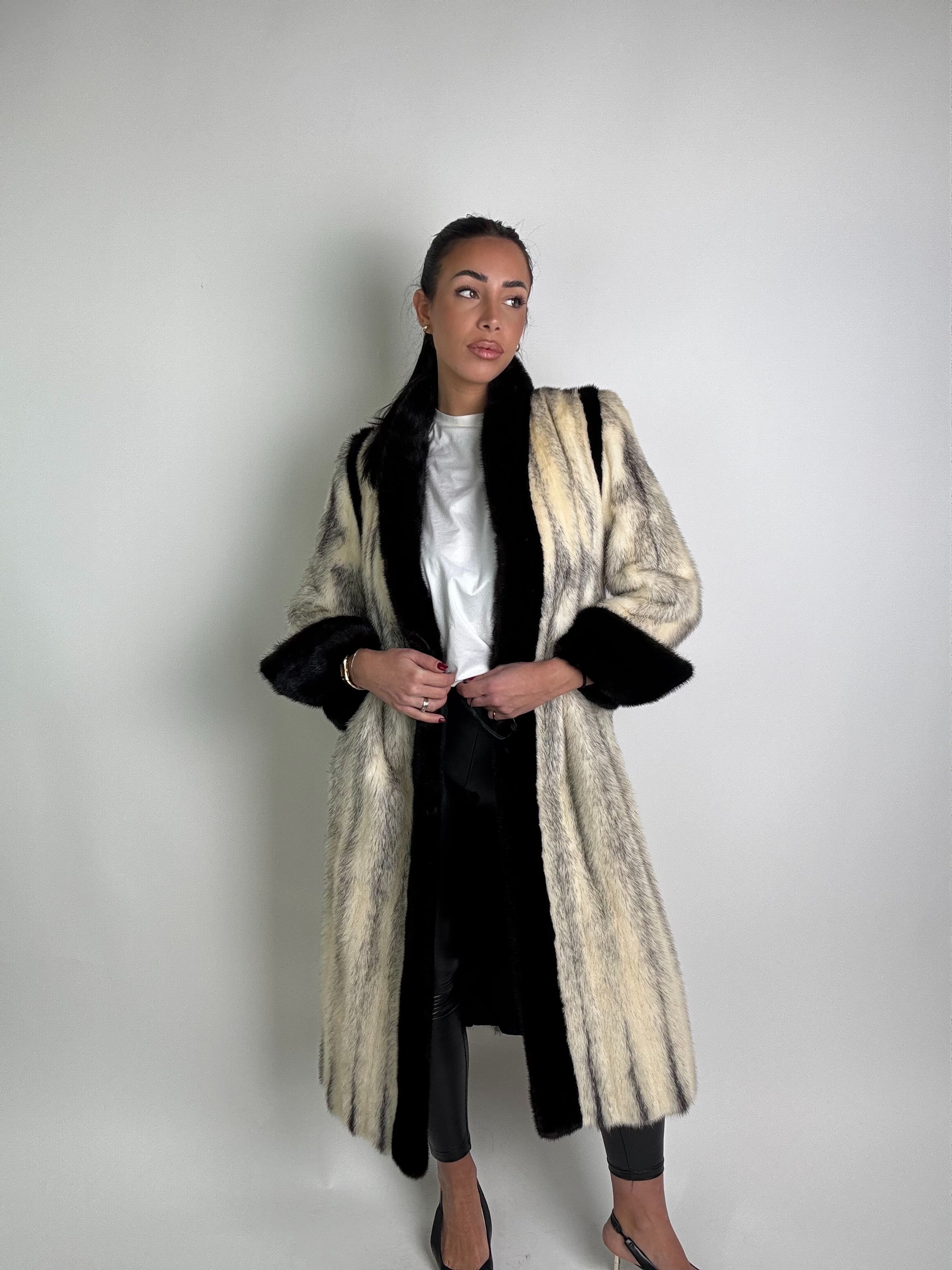 Cappotto in visone N391