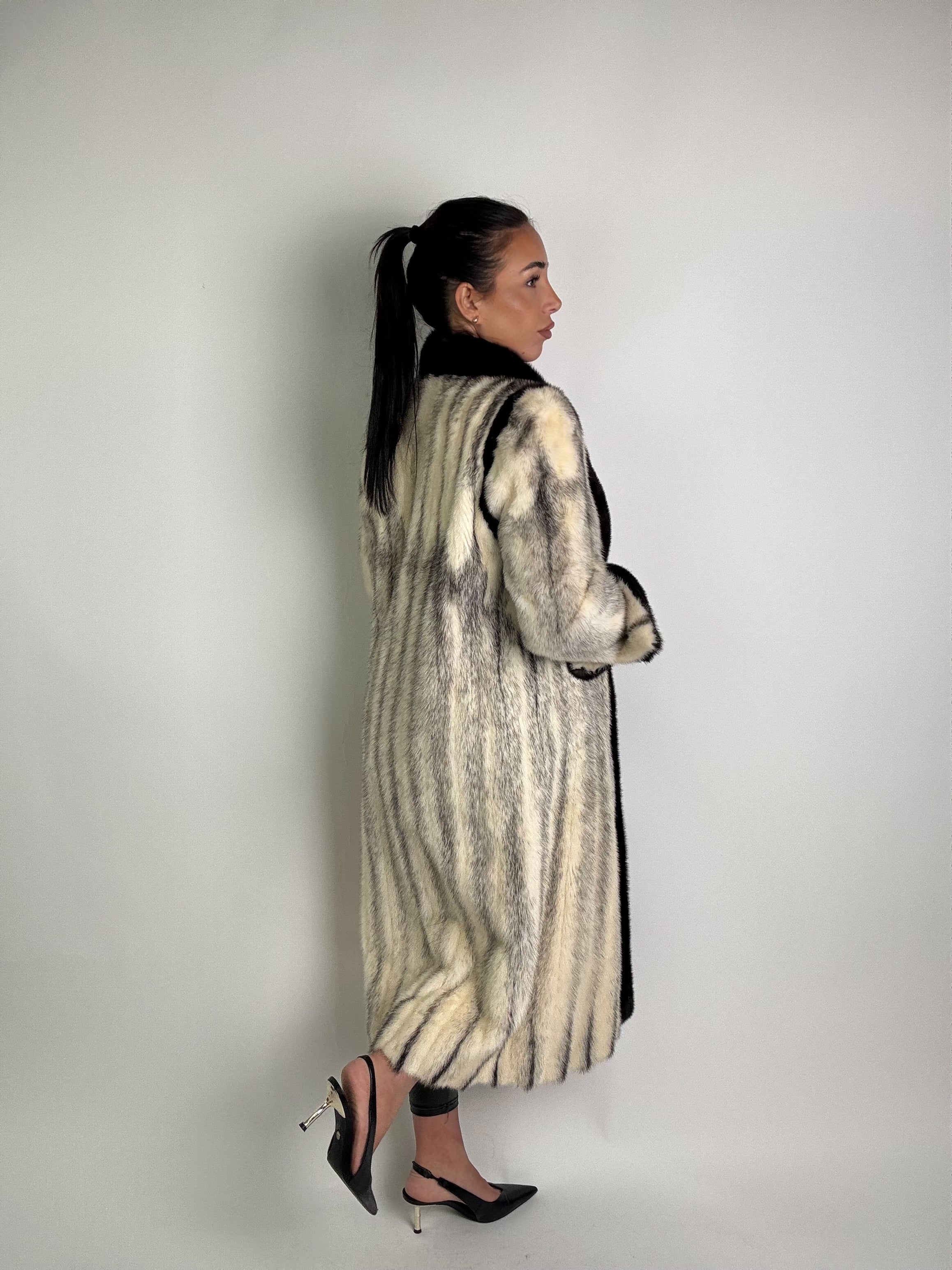 Cappotto in visone N391