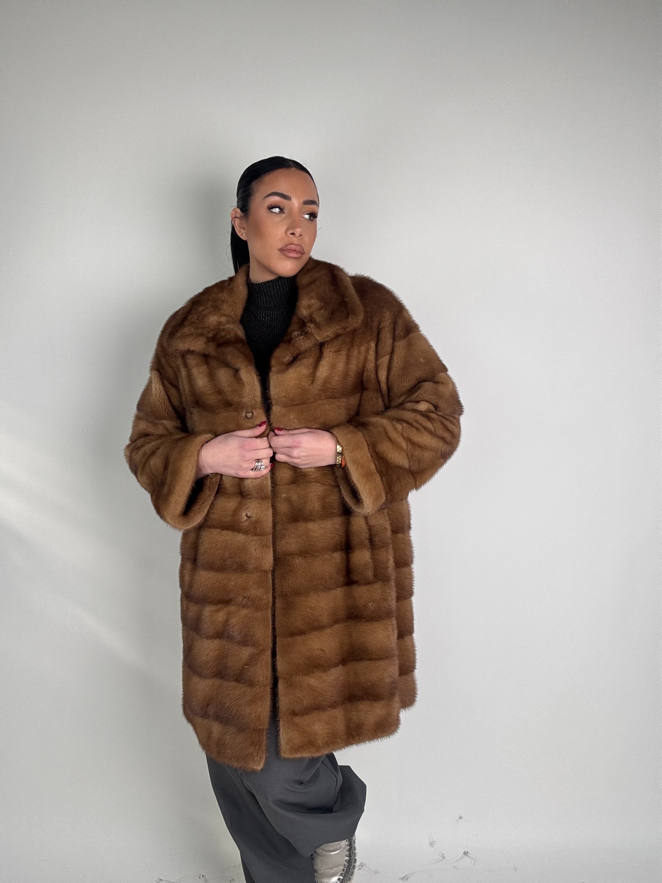 Cappotto in visone N528