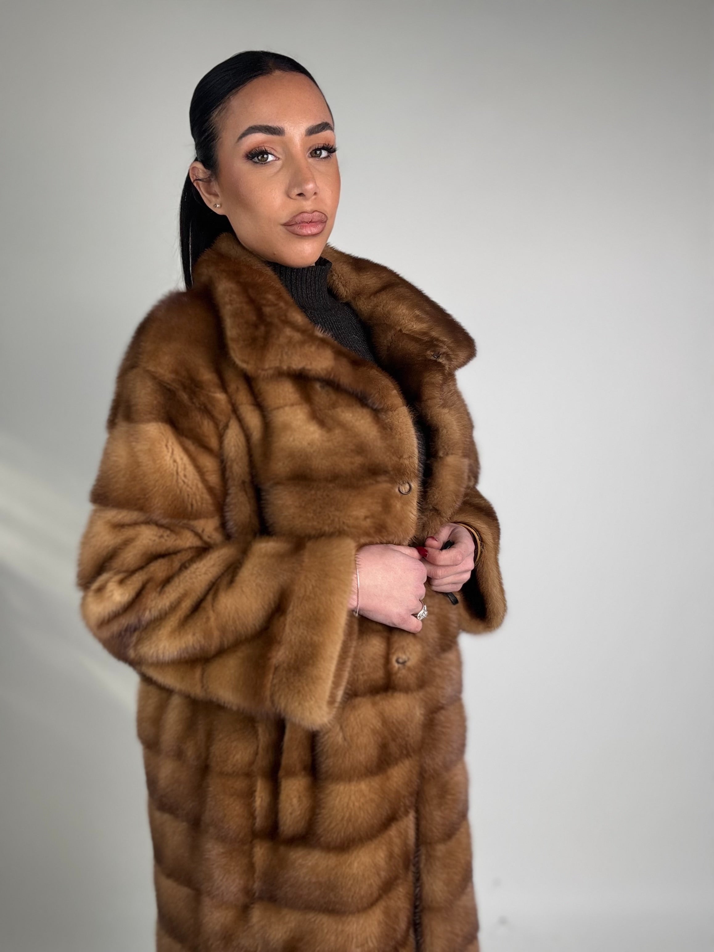 Cappotto in visone N528