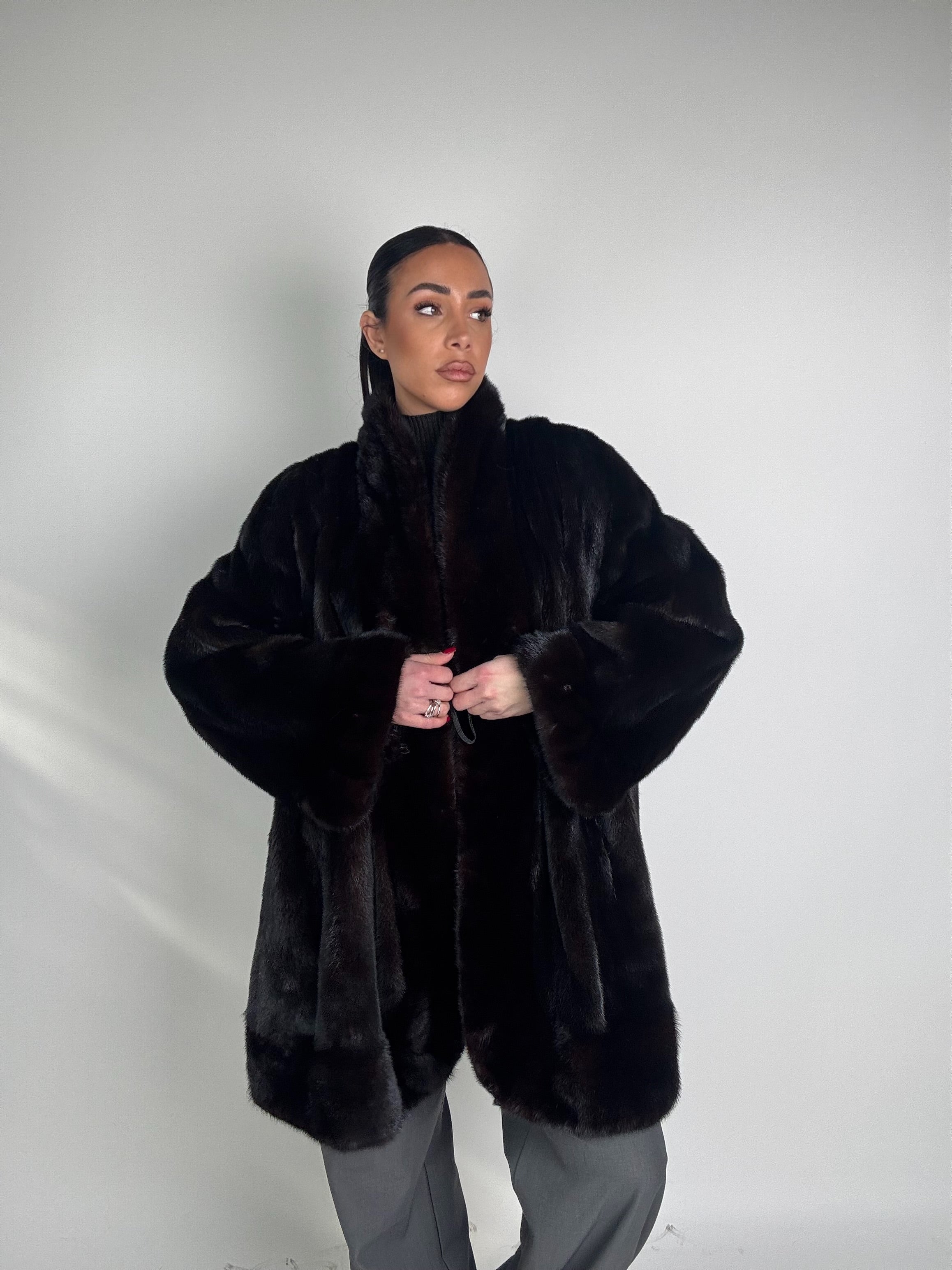 Cappotto in visone N529