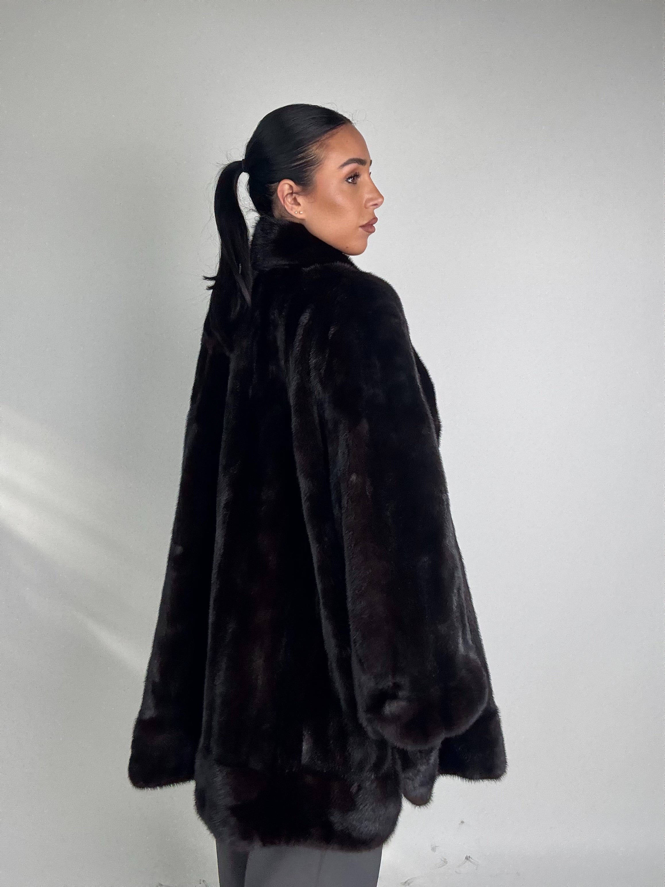 Cappotto in visone N529