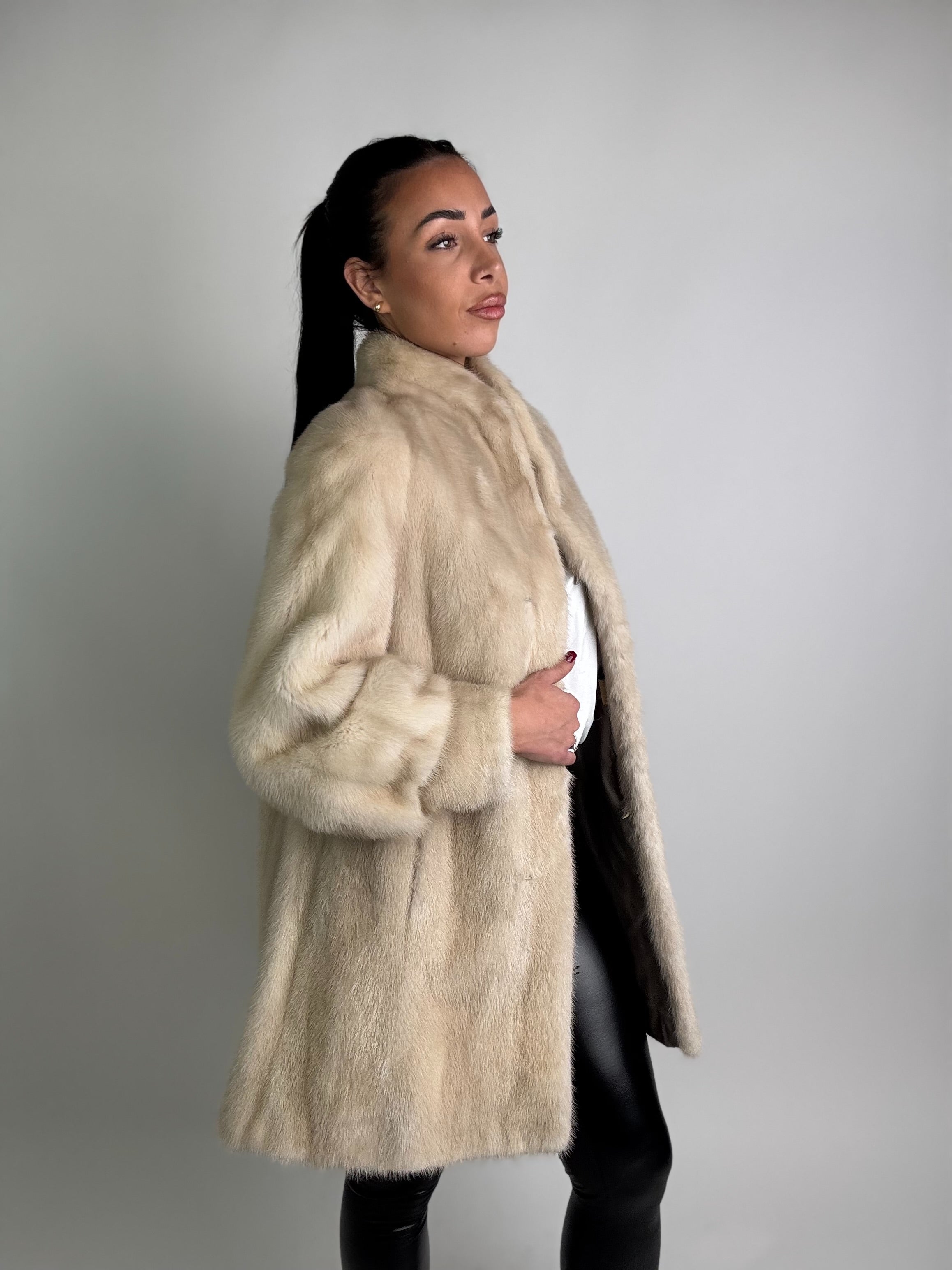 Giacca in visone N256