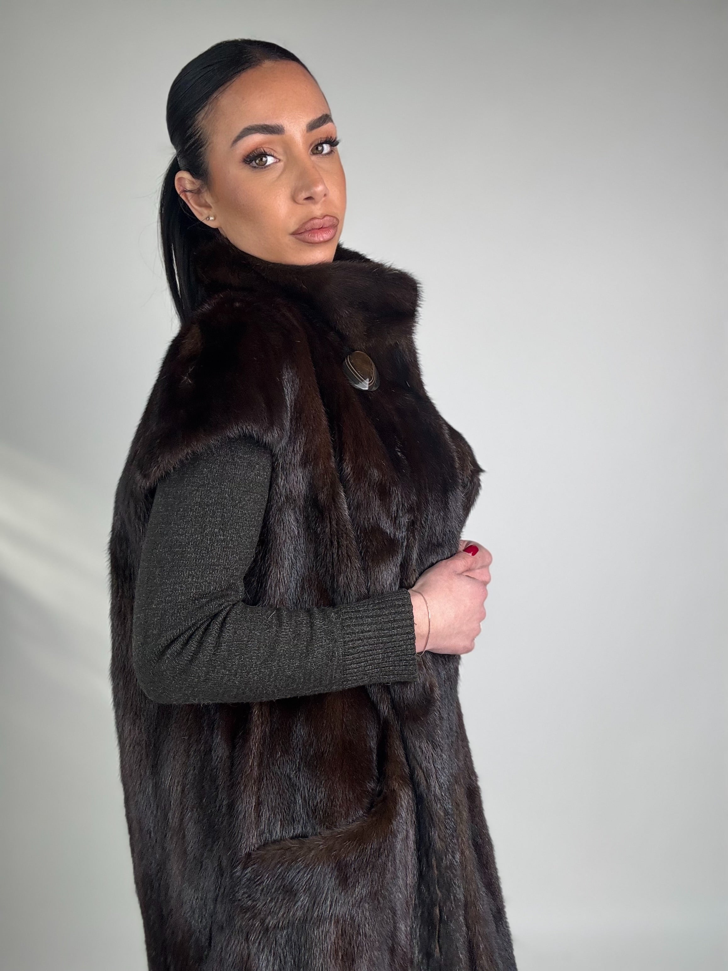 Smanicato in visone N531