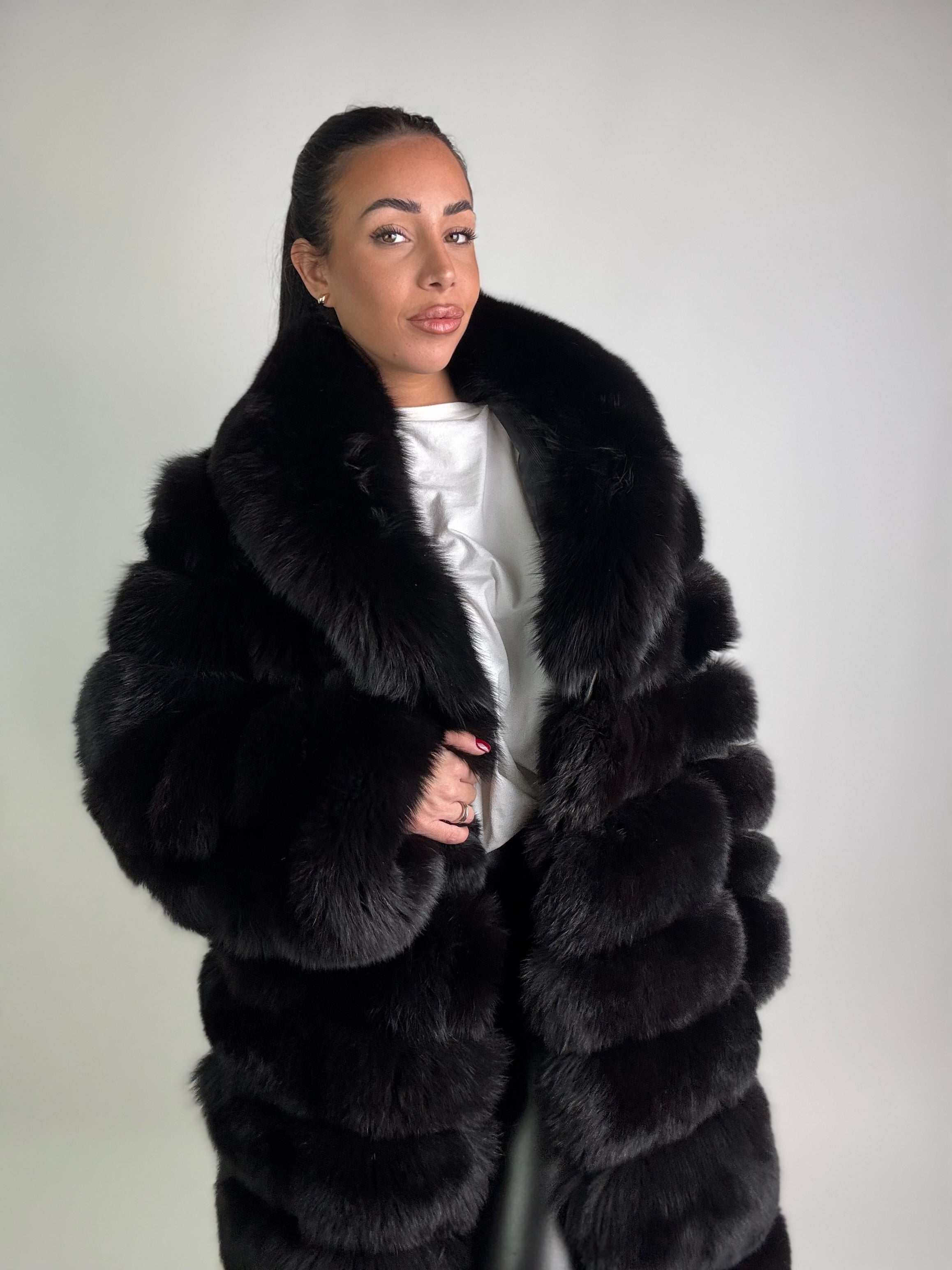 Cappotto in volpe total black N44