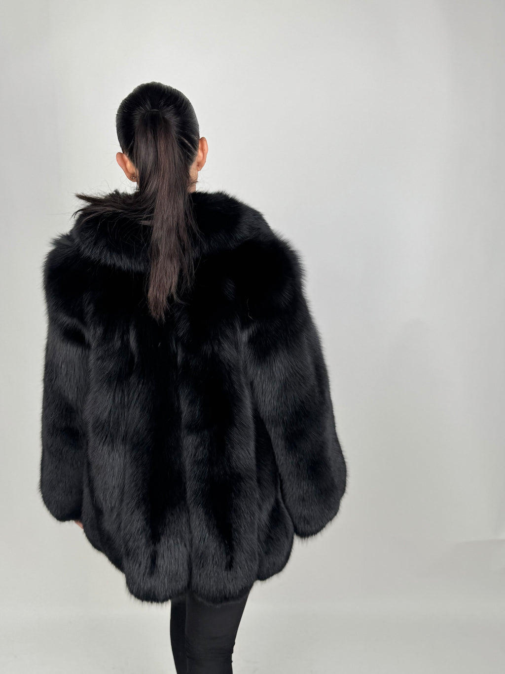 Giacca in volpe total black N516