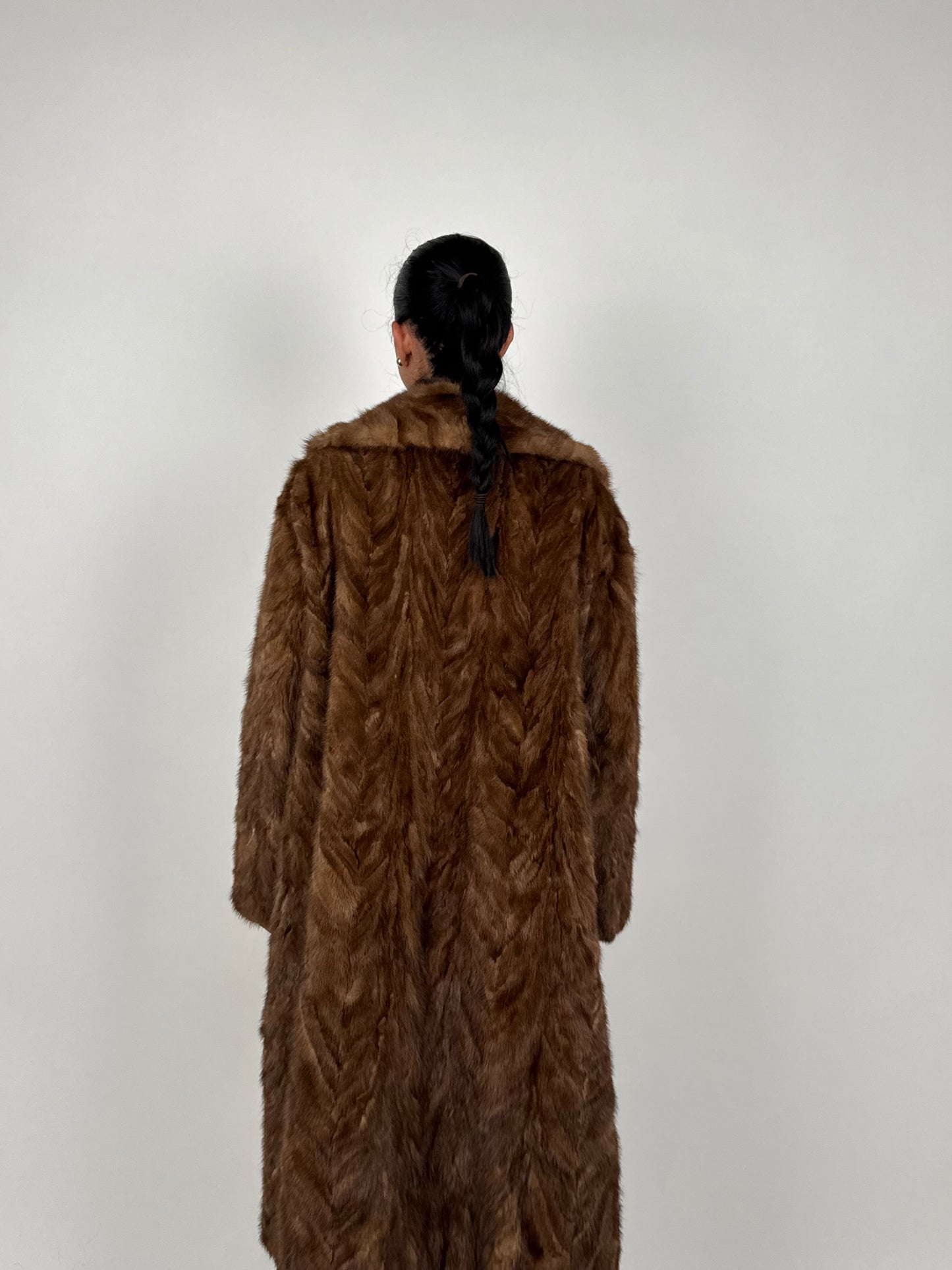 Cappotto in visone N702