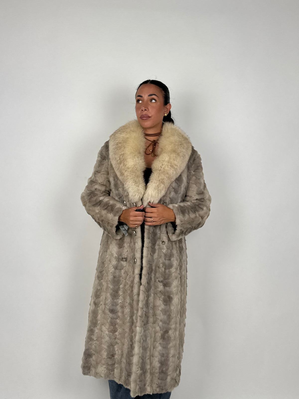 Cappotto in visone N703