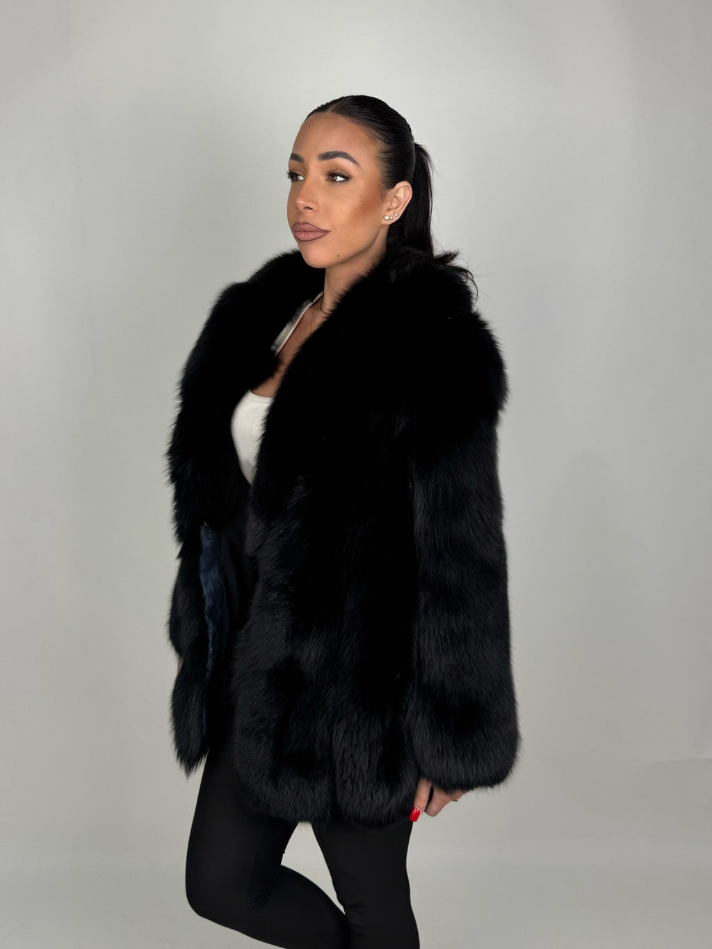 Giacca in volpe total black N516