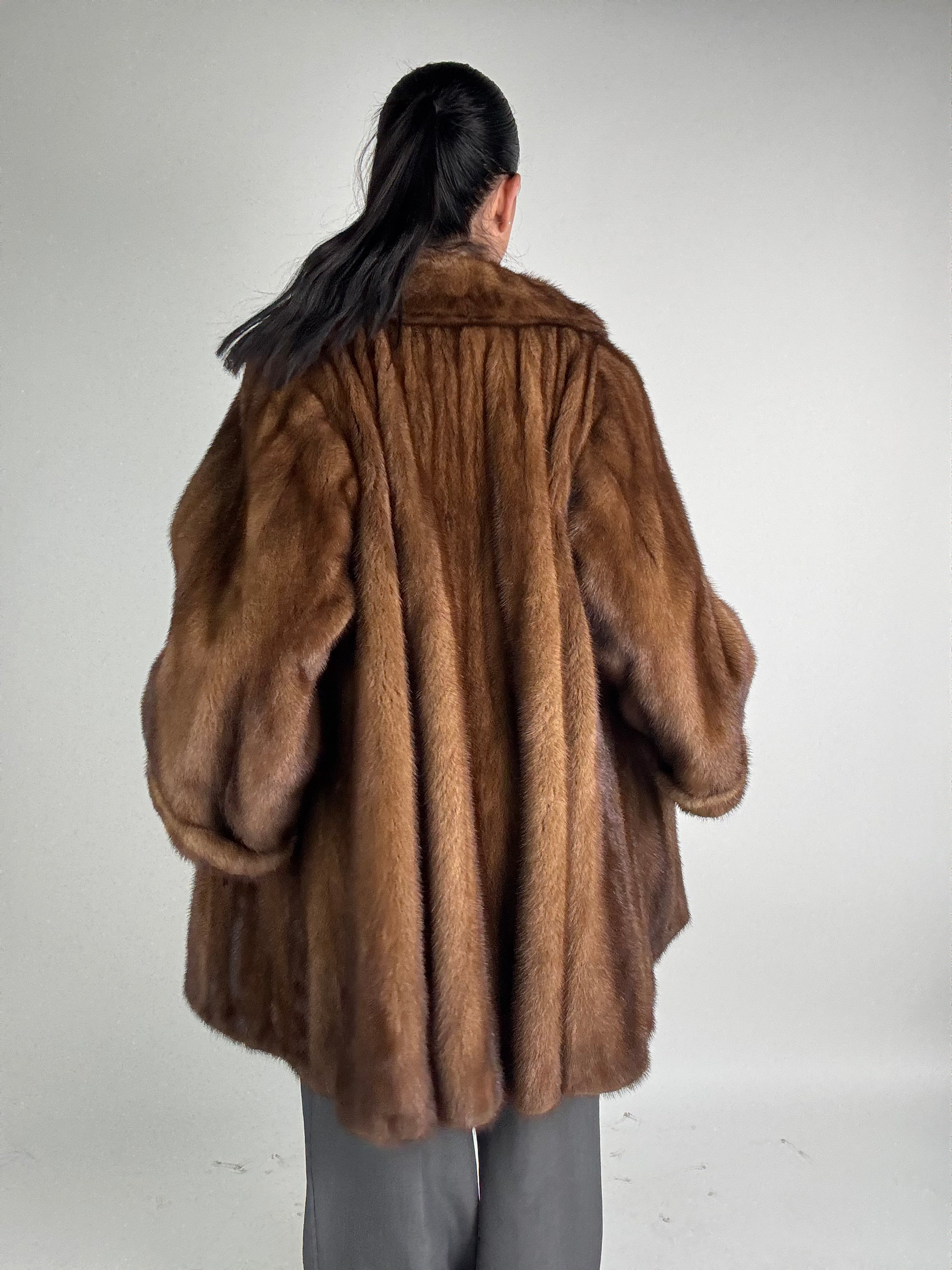 Cappotto in visone N532