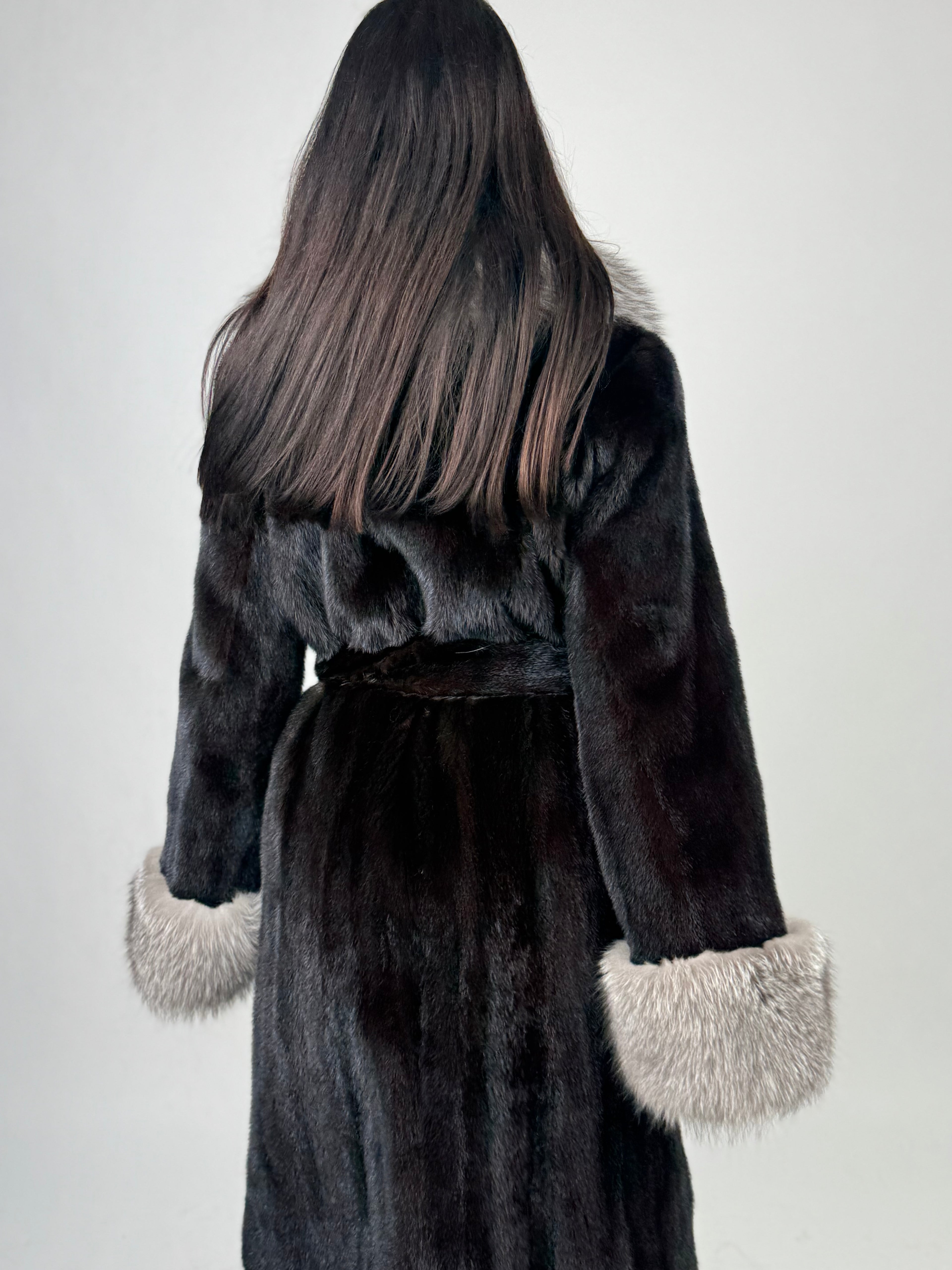 Cappotto in visone e volpe frost N667