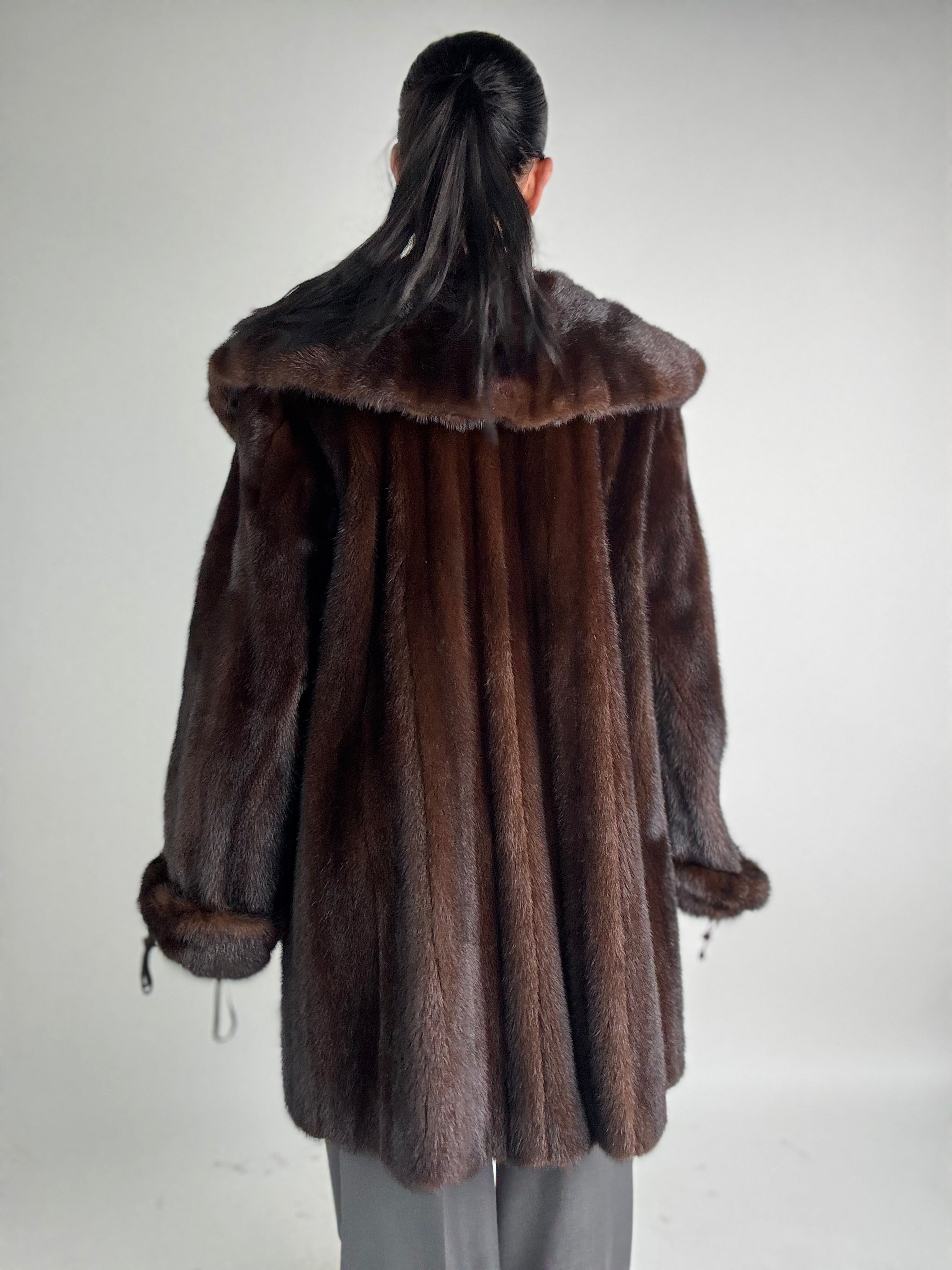 Cappotto in visone N534