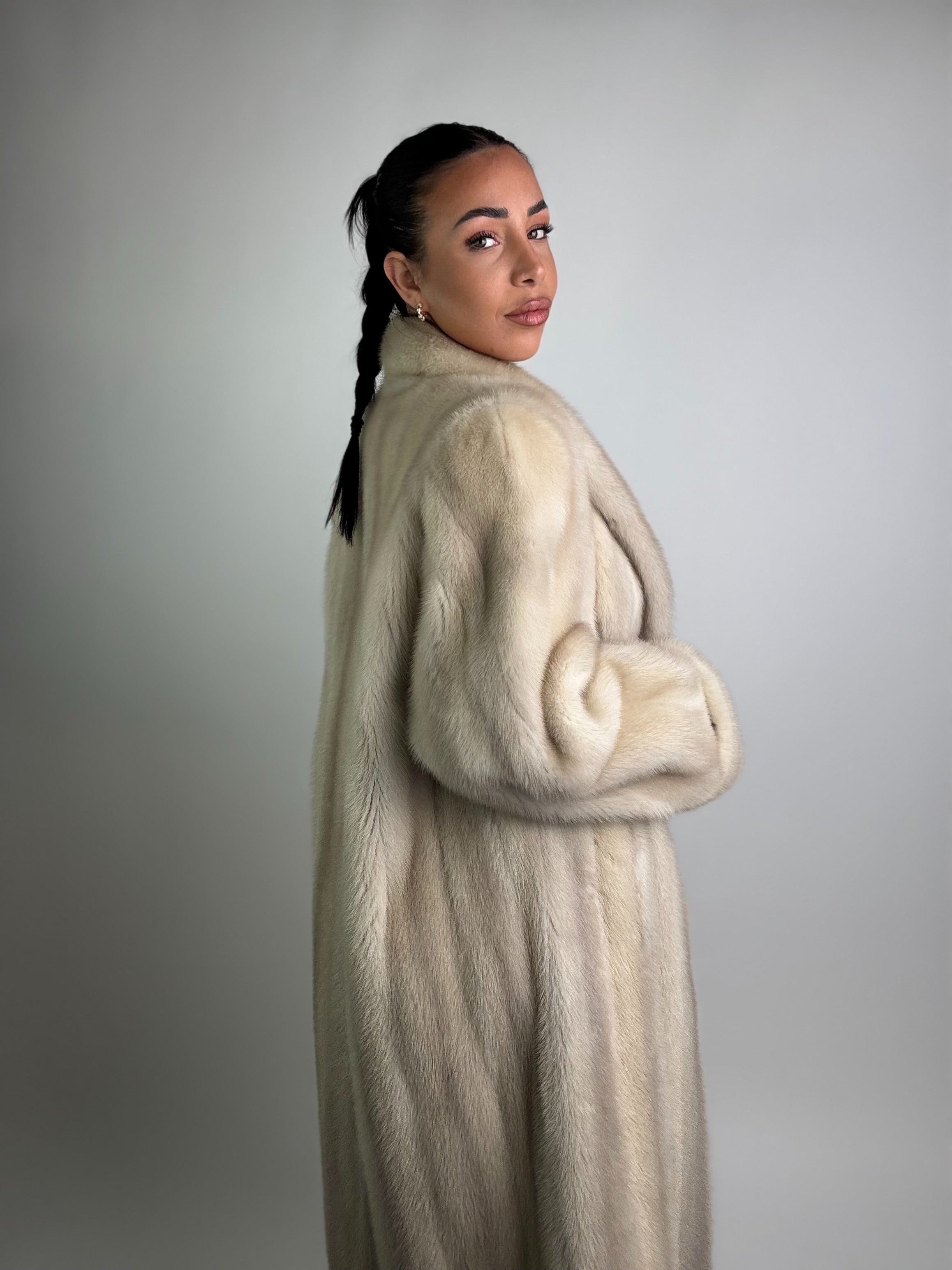 Cappotto in visone N394