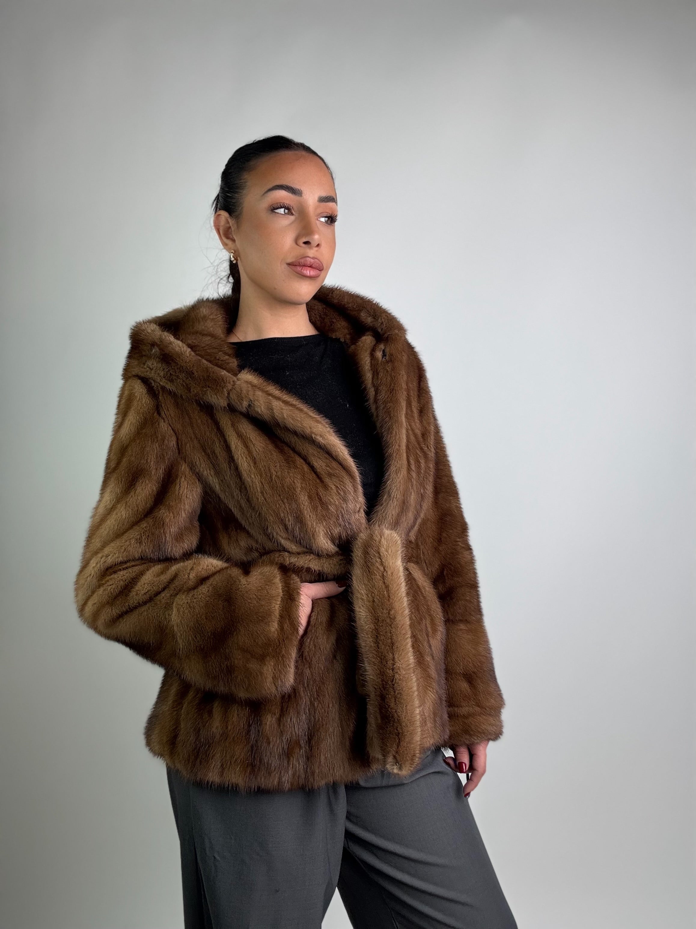 Giacca in visone cintura e cappuccio N229