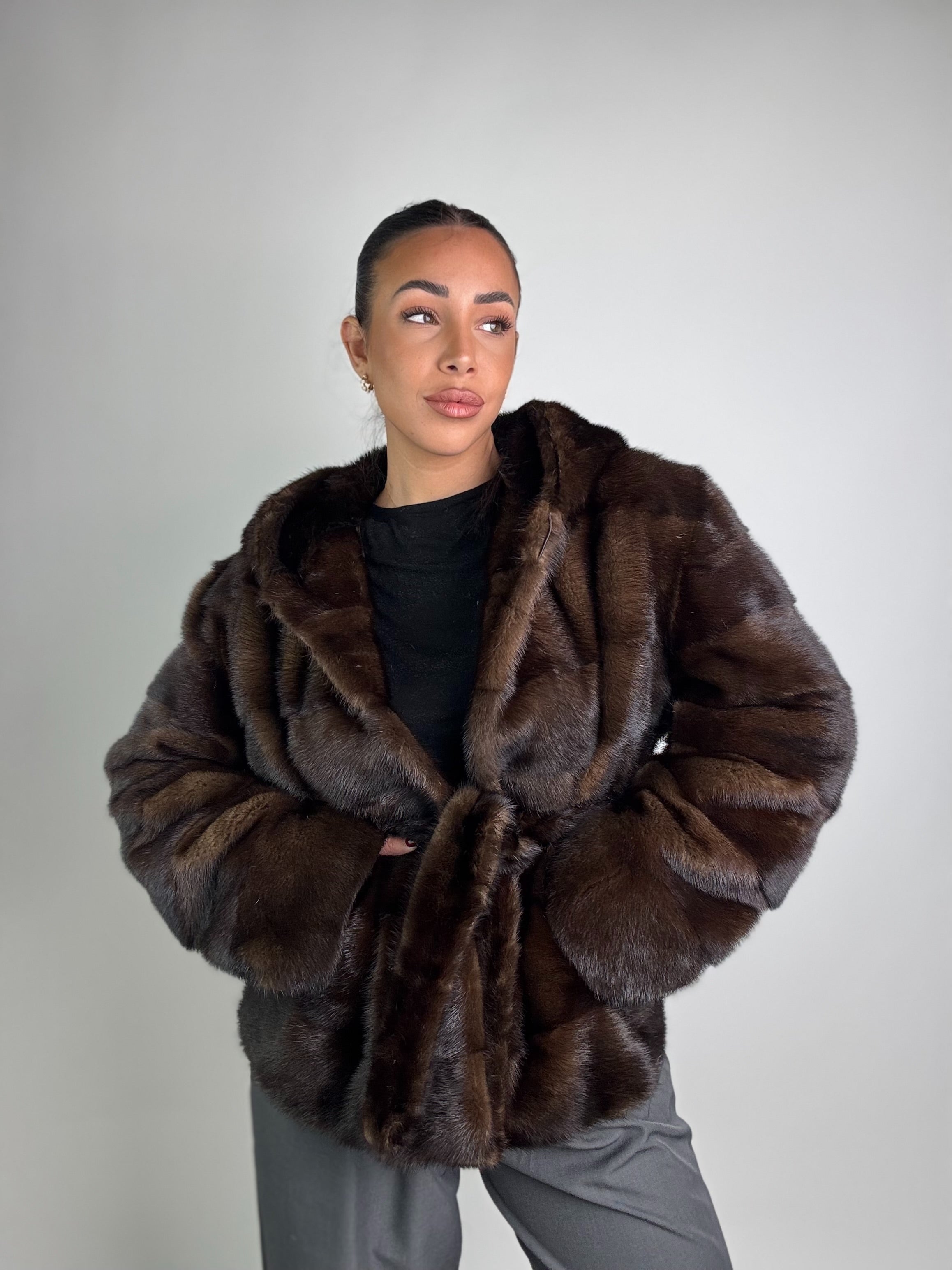 Giacca in visone cintura e cappuccio N230