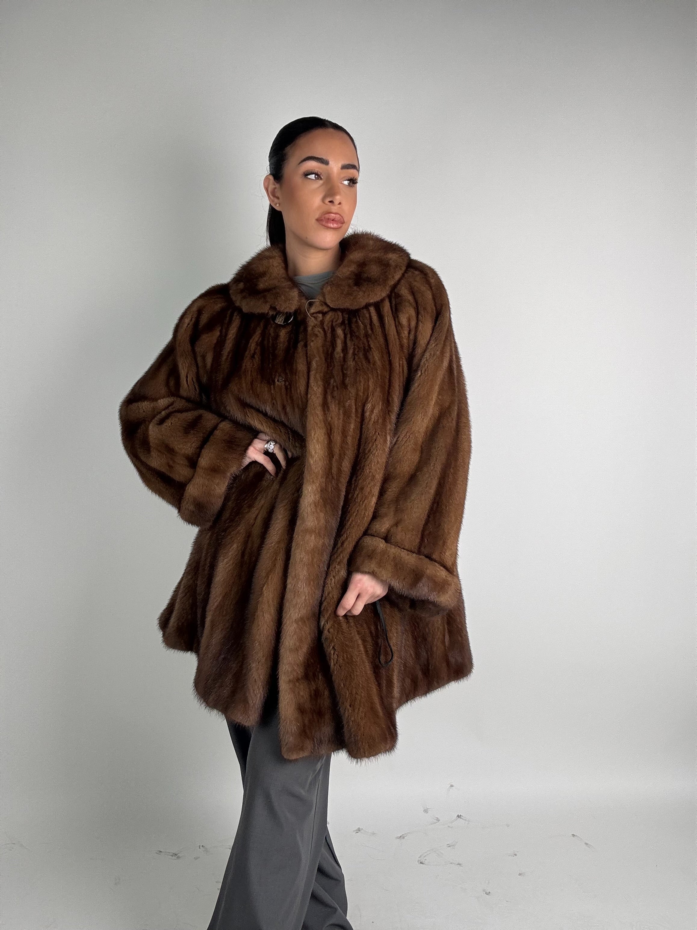 Cappotto in visone N532