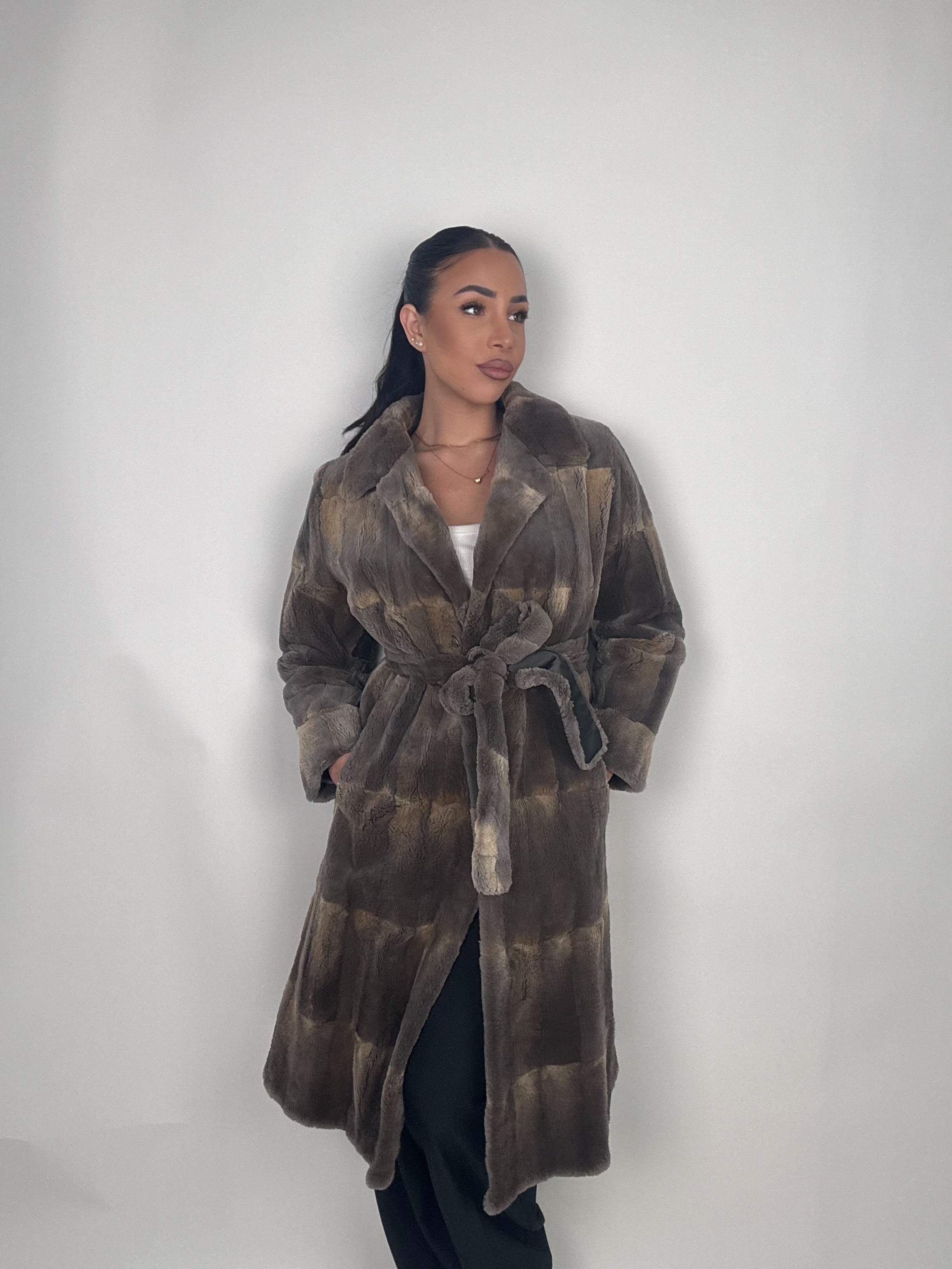Cappotto in visone N629