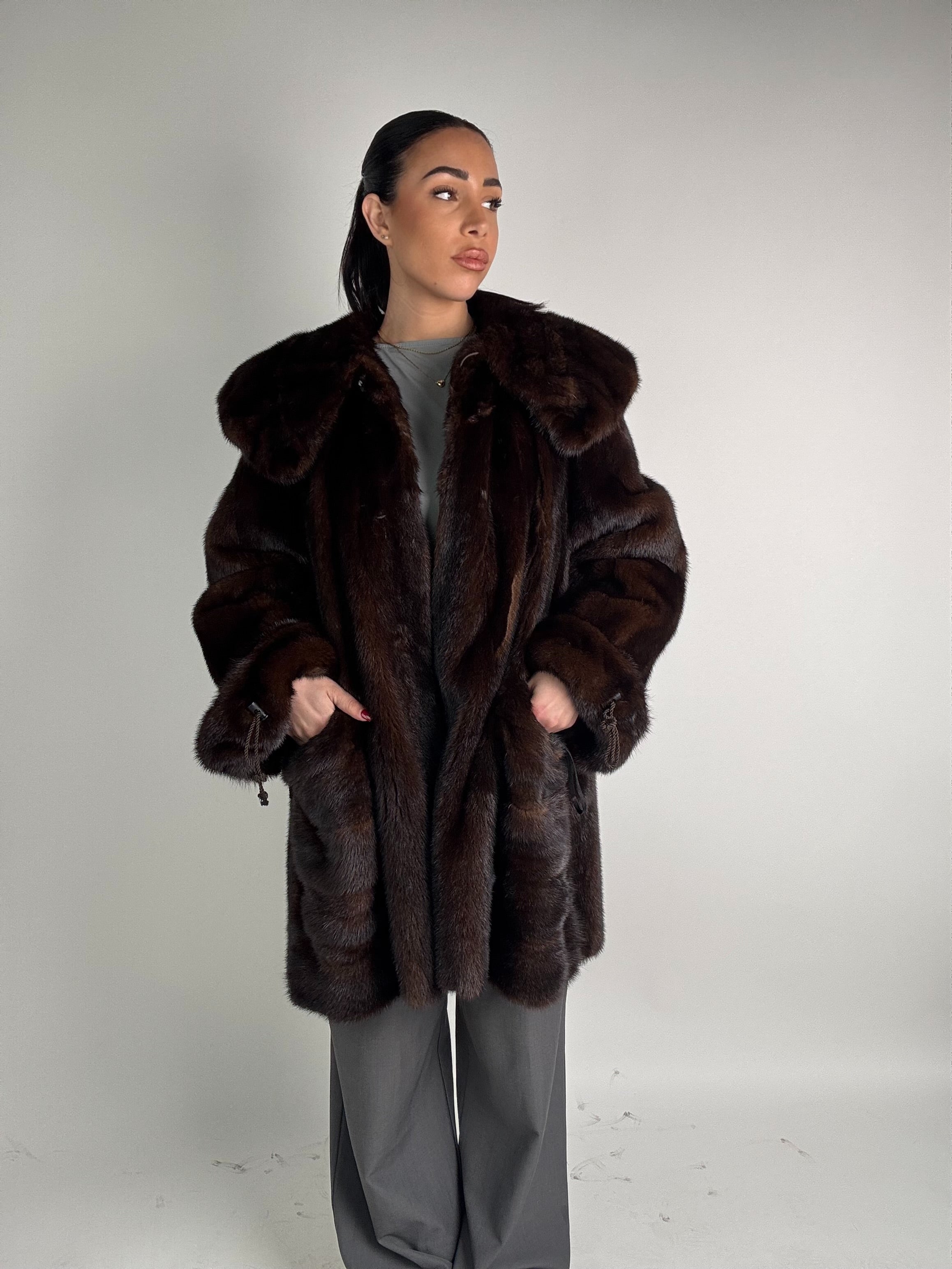 Cappotto in visone N534