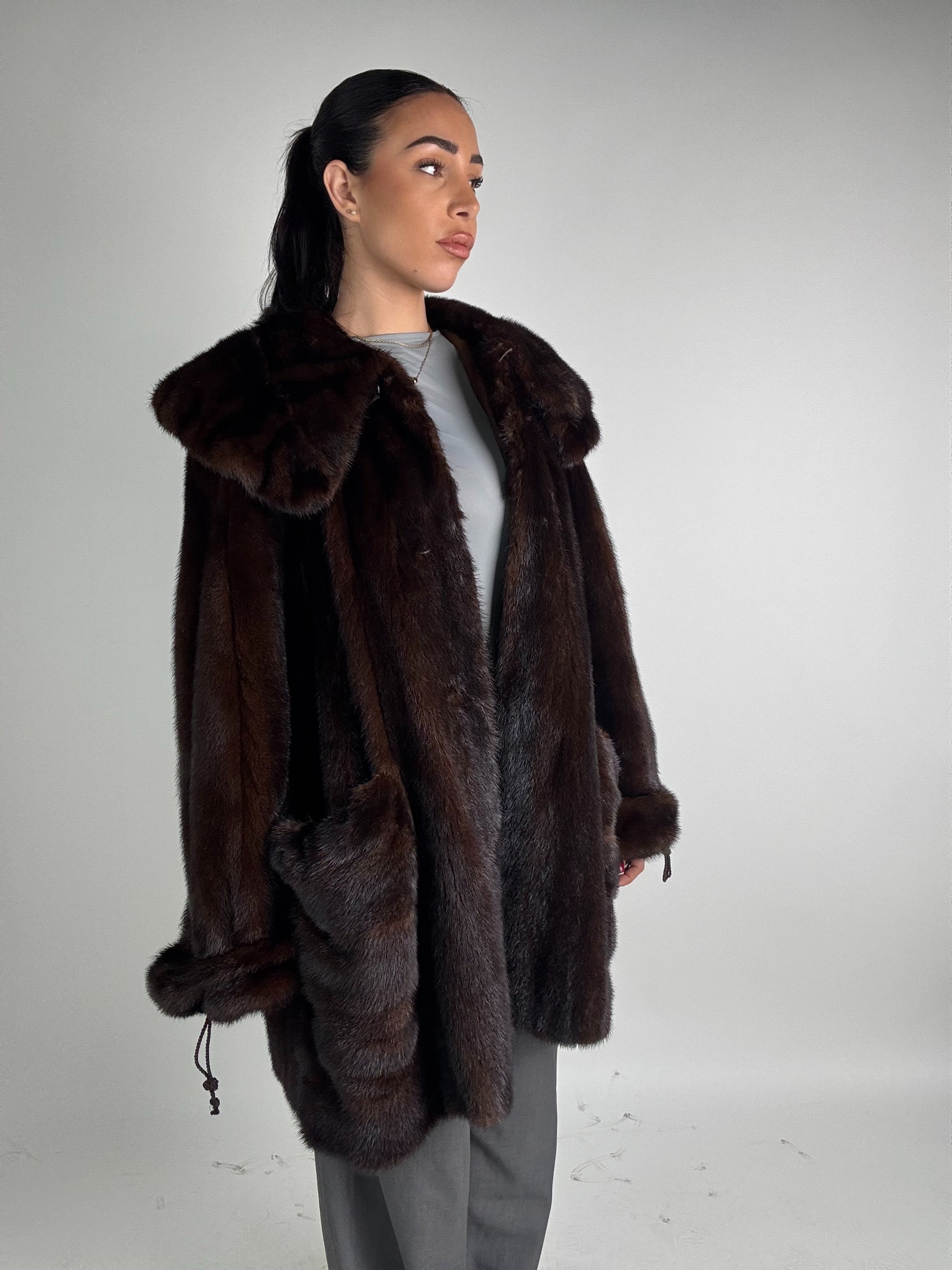 Cappotto in visone N534