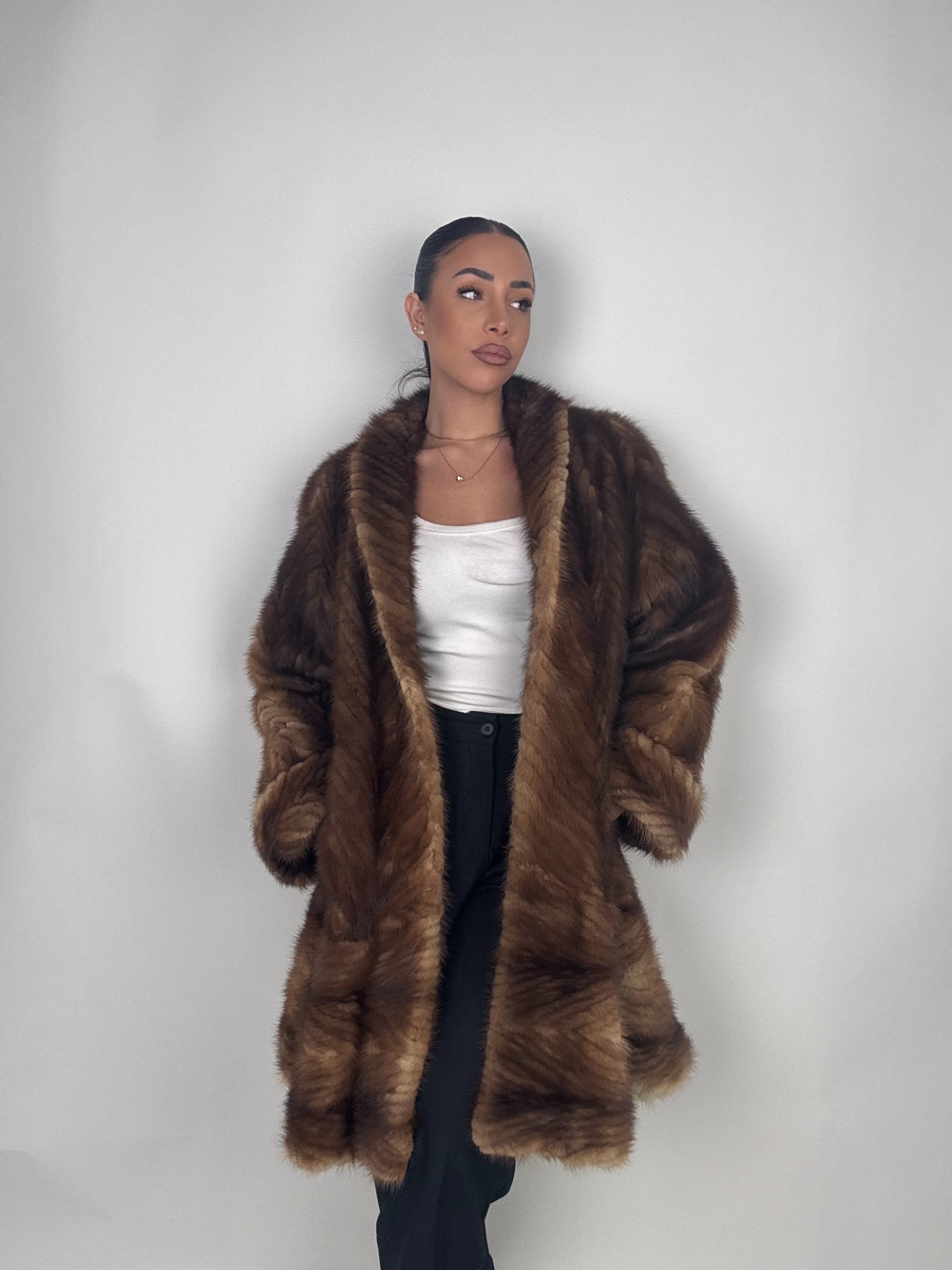 Cappotto in visone N630