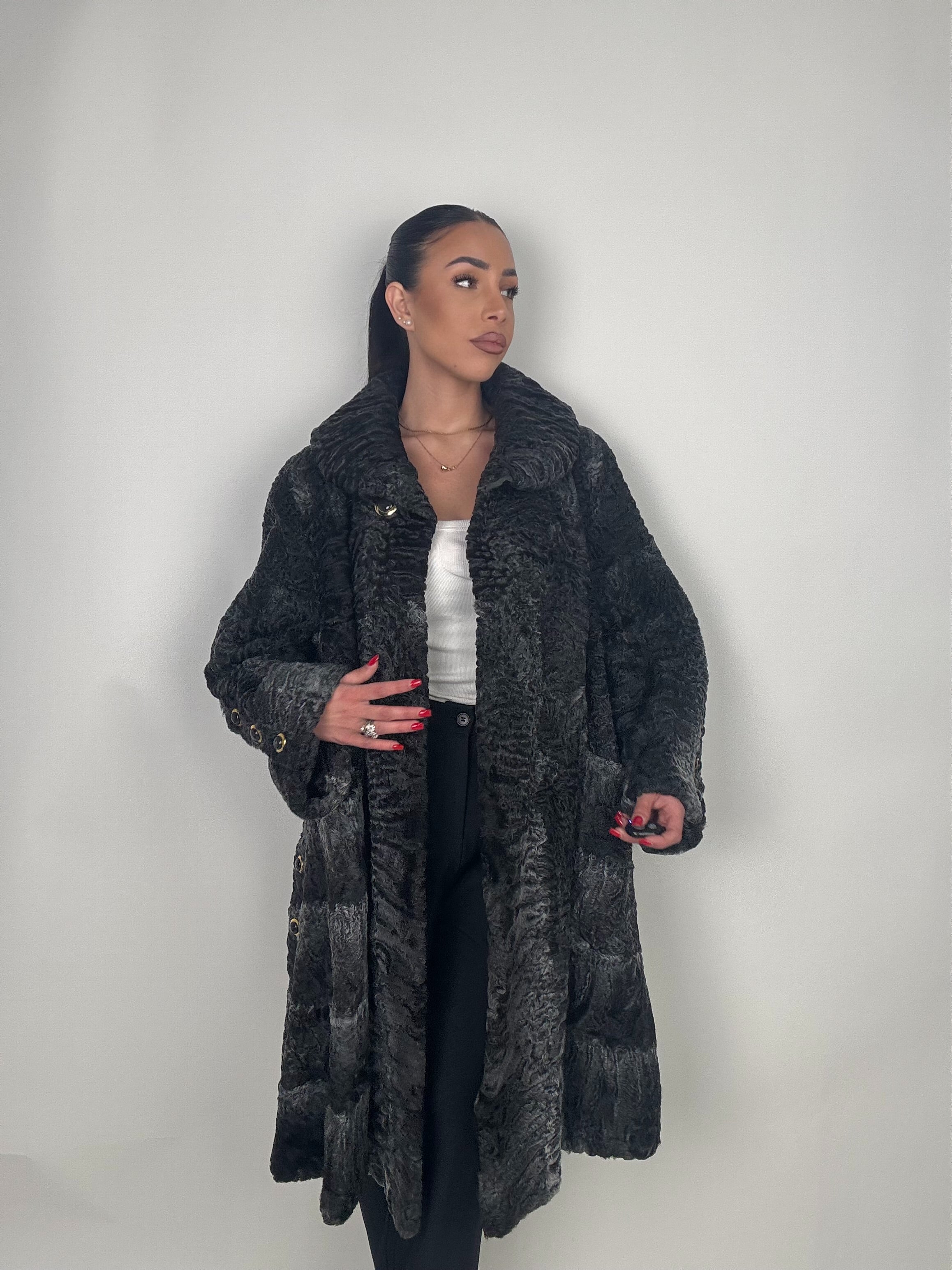 Cappotto in astrakan N70