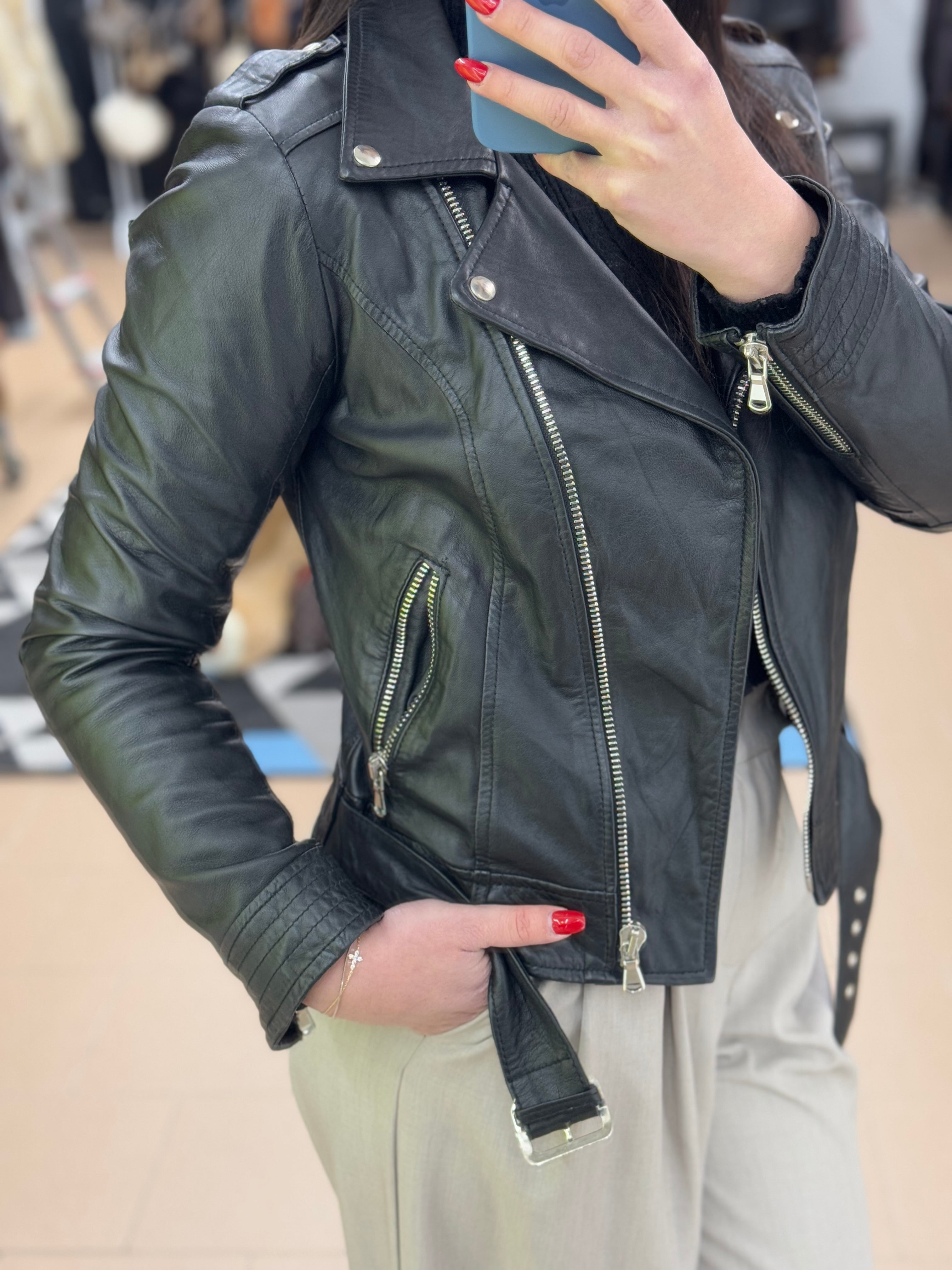 Chiodo in pelle