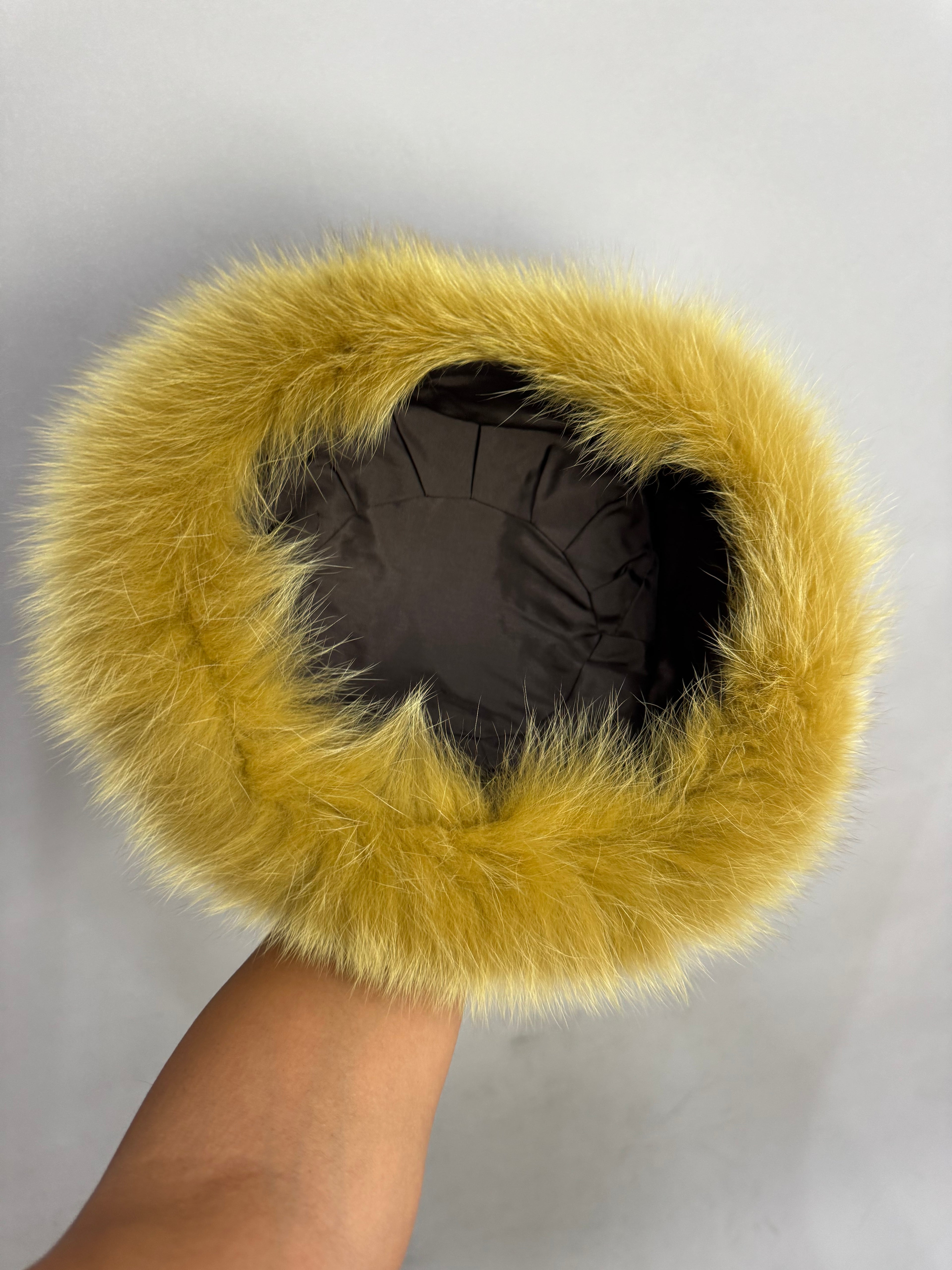 Cappello in volpe polare 05