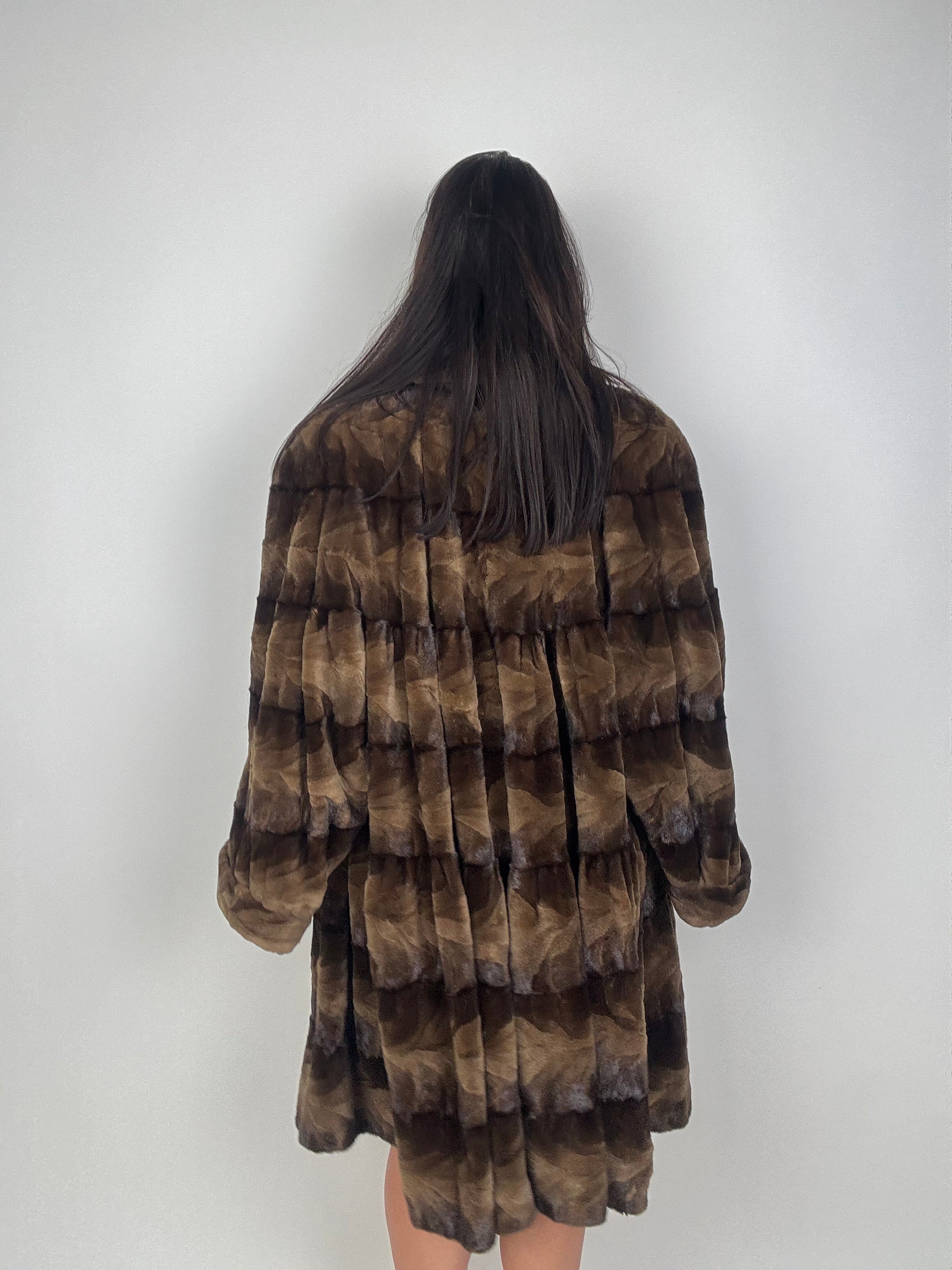 Cappotto in visone rasato N668