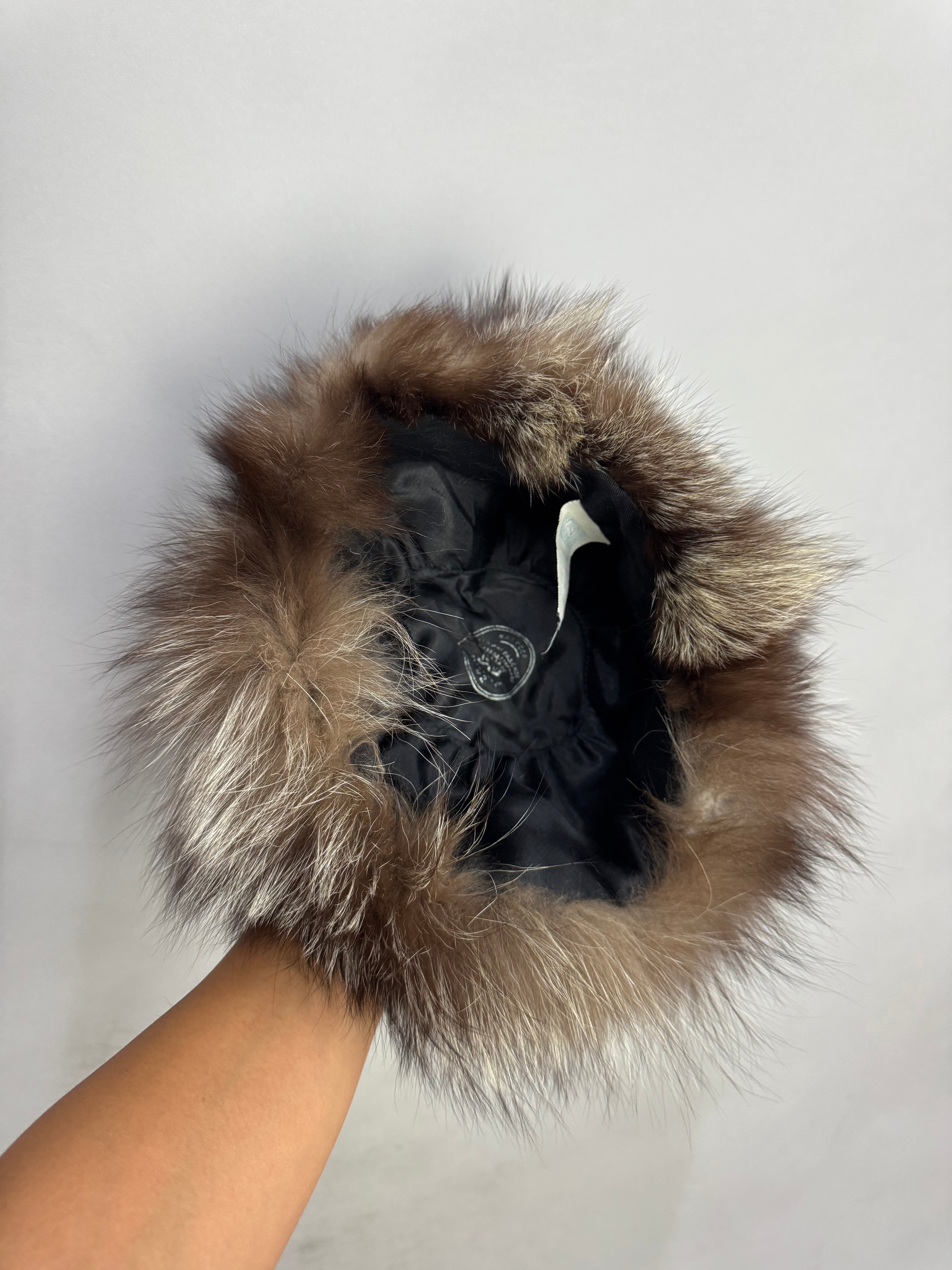 Cappello in volpe argentata 15