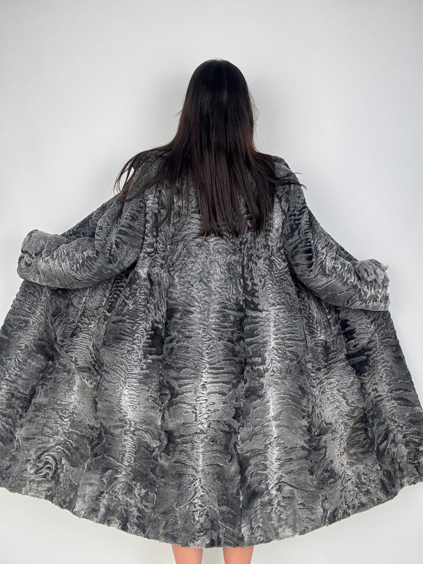 Cappotto in astrakan N77