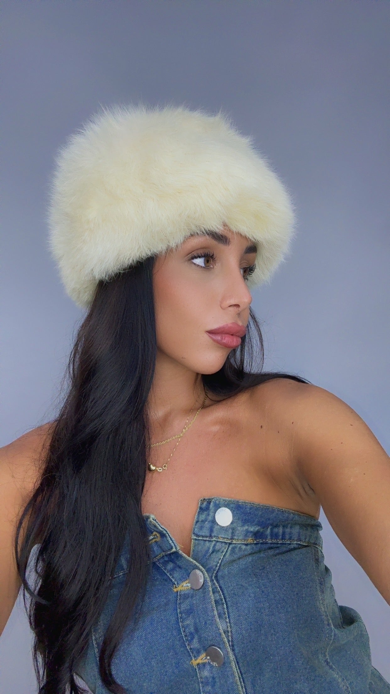 Cappello in volpe polare 17