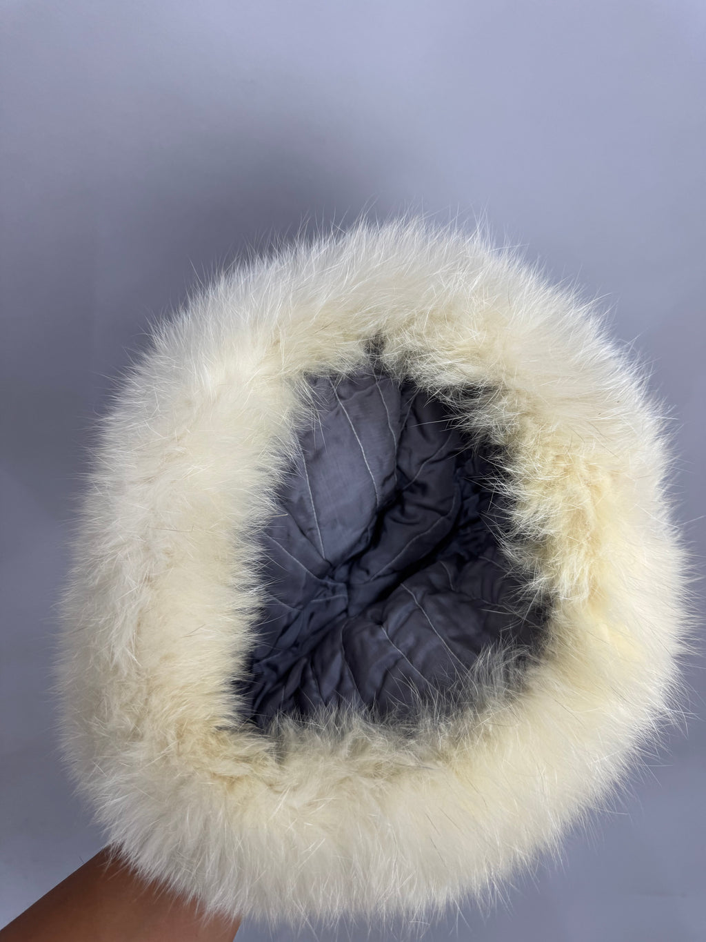 Cappello in volpe polare 17